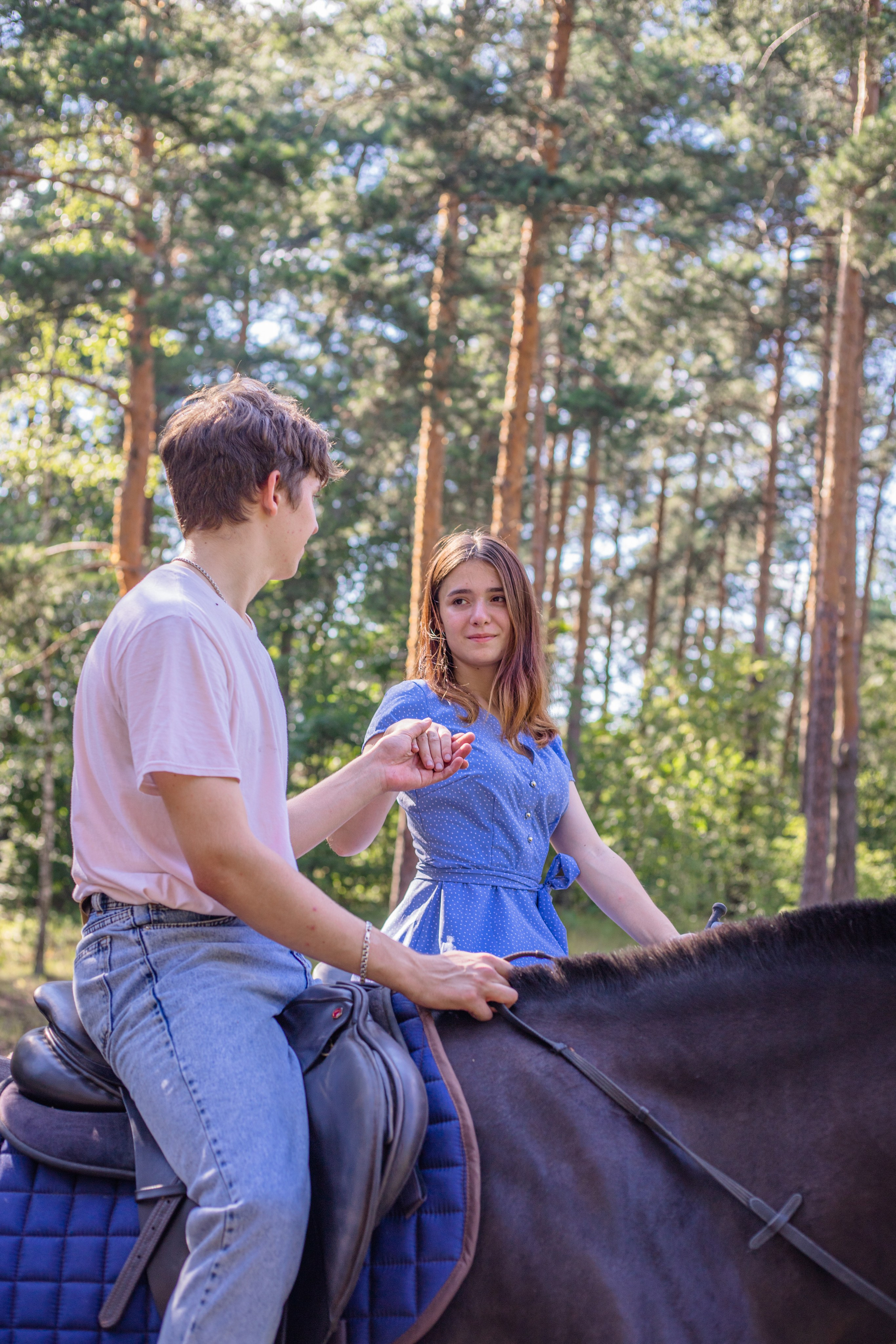 Романтическая прогулка. Фотосессии с лошадьми в Москве и МО