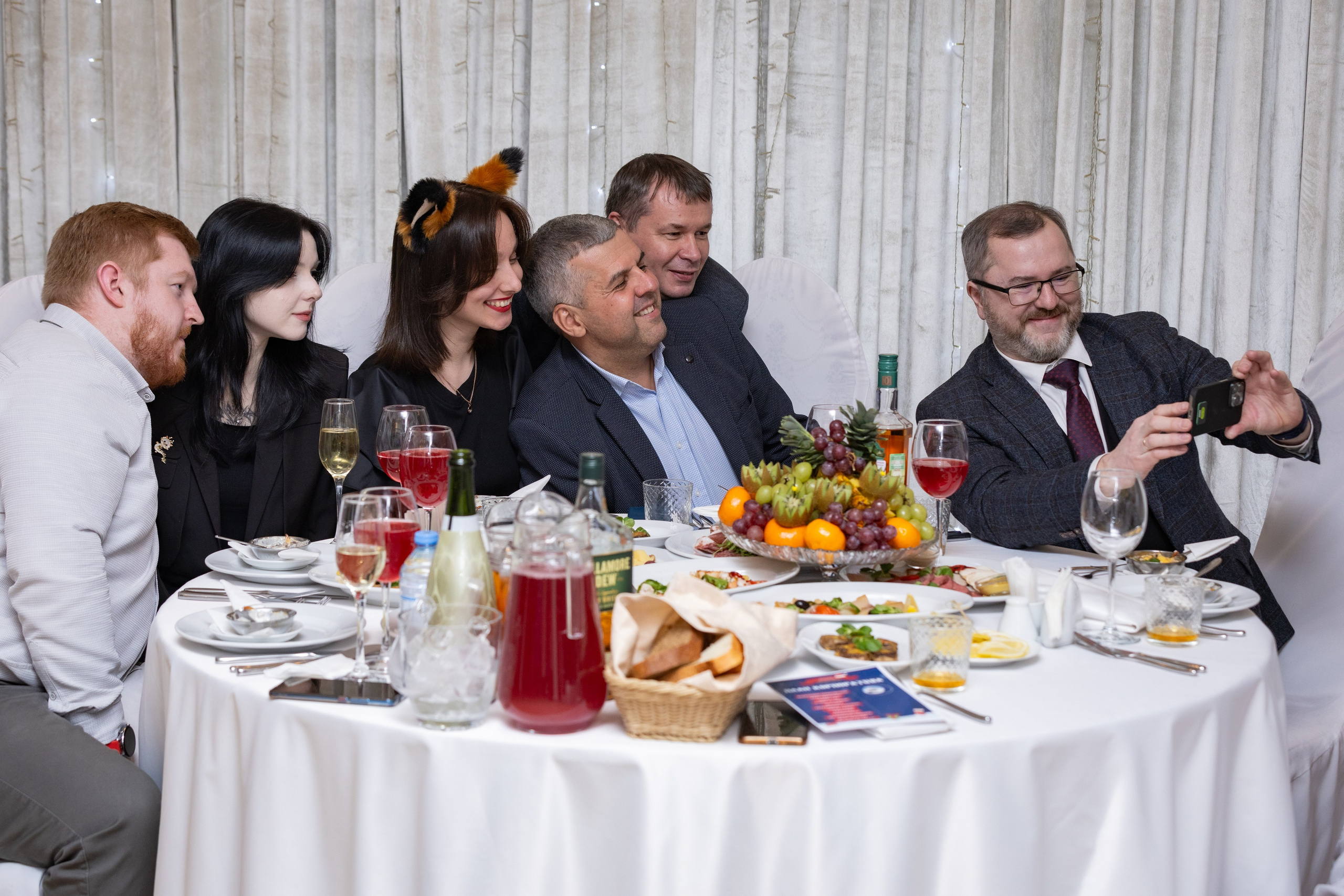 НОВОГОДНИЙ КОРПОРАТИВ. Фото, видео, авторские выпускные альбомы в Нижнем Новгороде