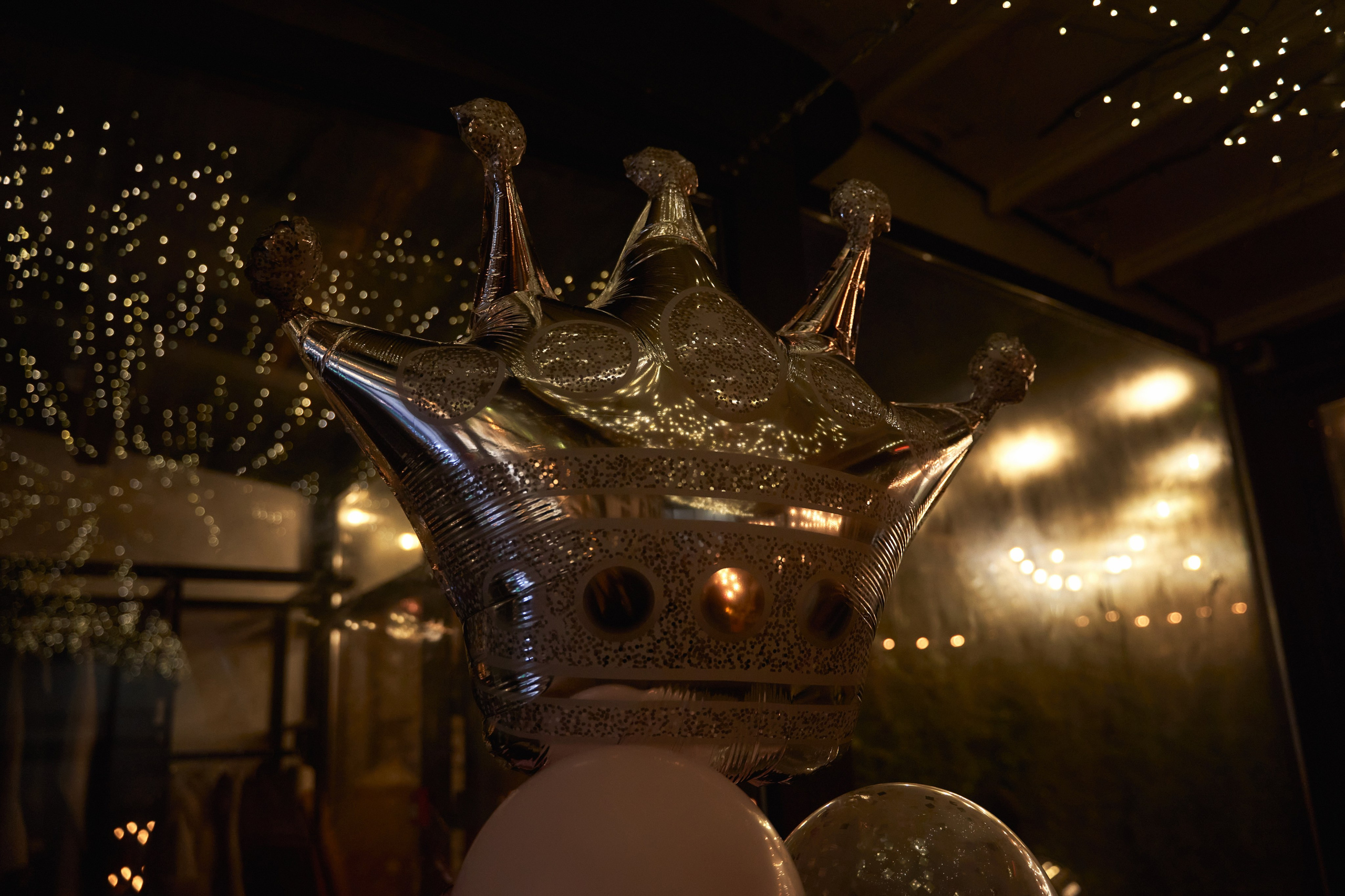 Светская съемка дня рождения 18 лет Камилле от ТВИНС СТУДИО. ТВИНС СТУДИО — лучшие свадебные фотографы и видеографы в Краснодаре