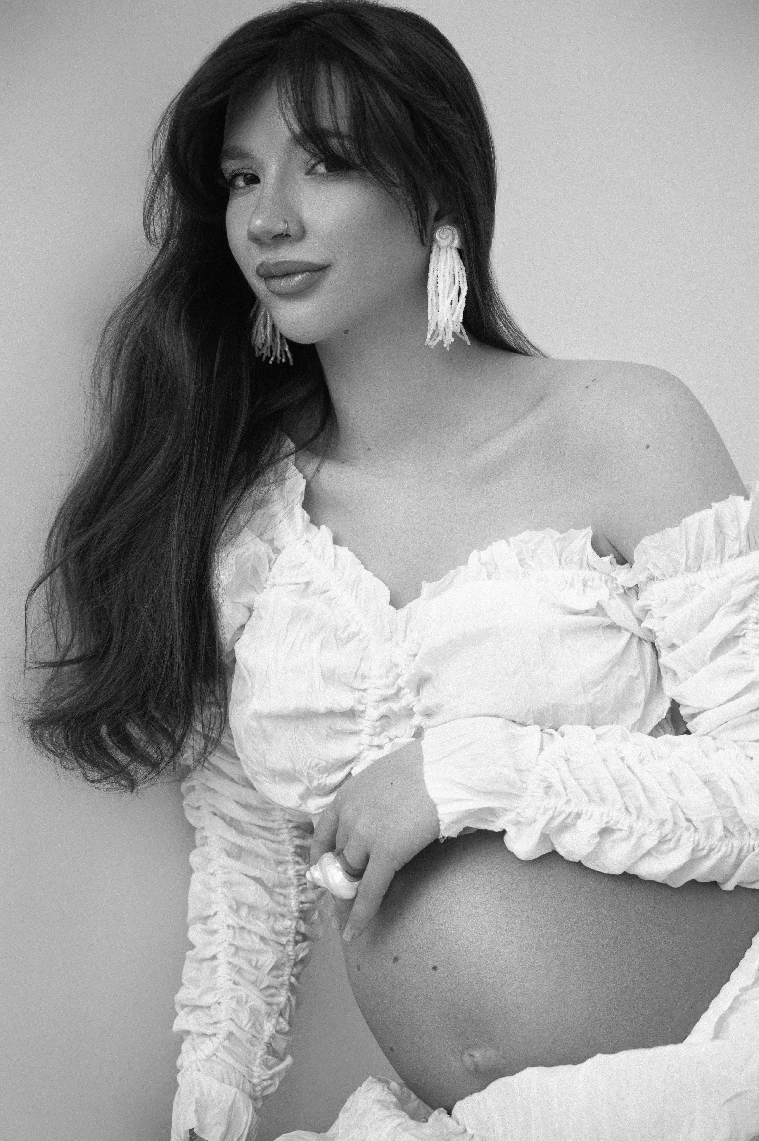 Профессиональный семейный и беременный фотограф в Санкт-Петербурге — Маргарита Иванова. Индивидуальные фотосессии под ключ: от образа до гот. Профессиональный фотограф беременности в СПБ. Стильные фотосессии беременности в стиле минимализм и классическая фотография