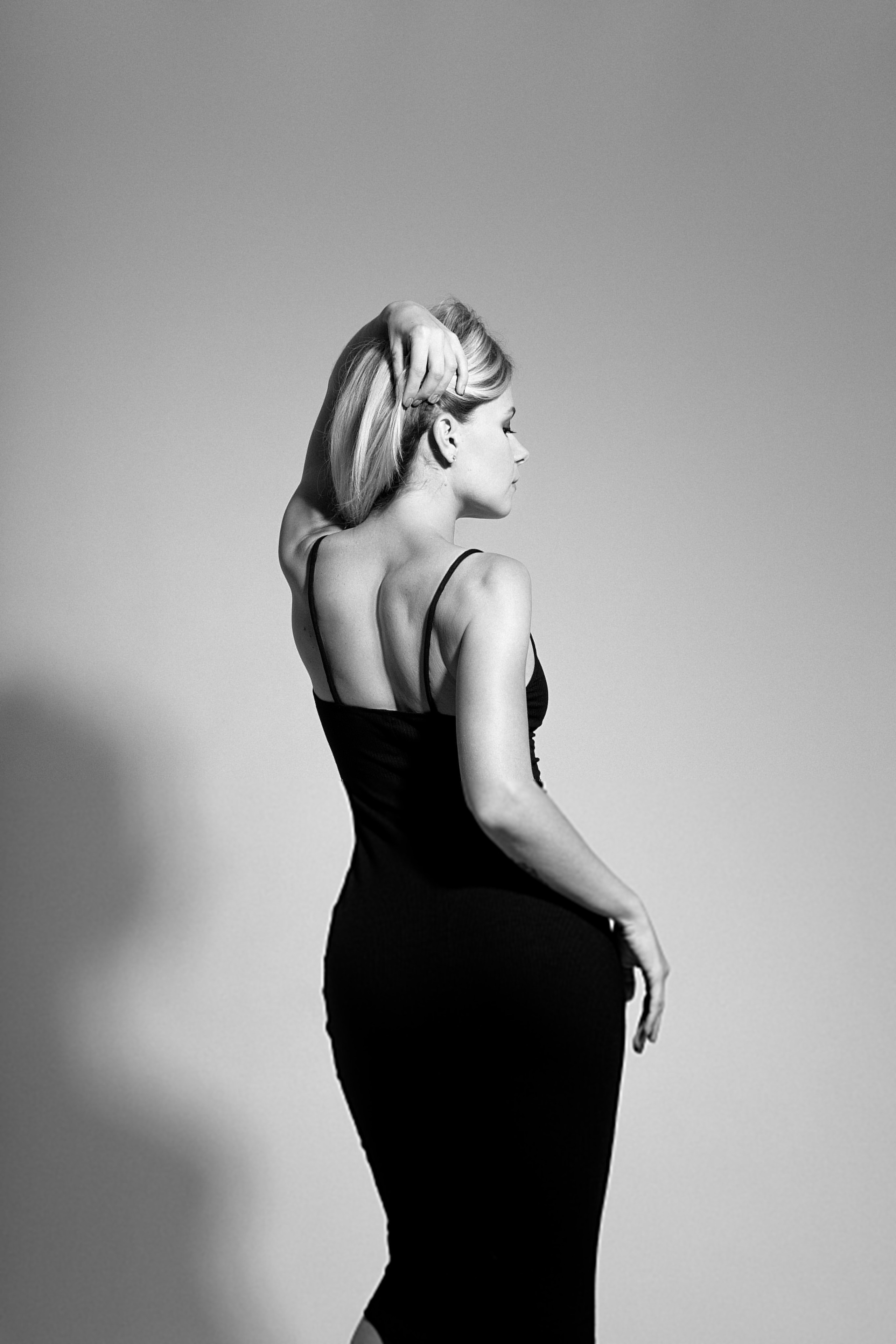 ЖЕНСКИЙ ПОРТРЕТ (МИНИМАЛИЗМ). Фотограф Иркутск.Дарья Казакова