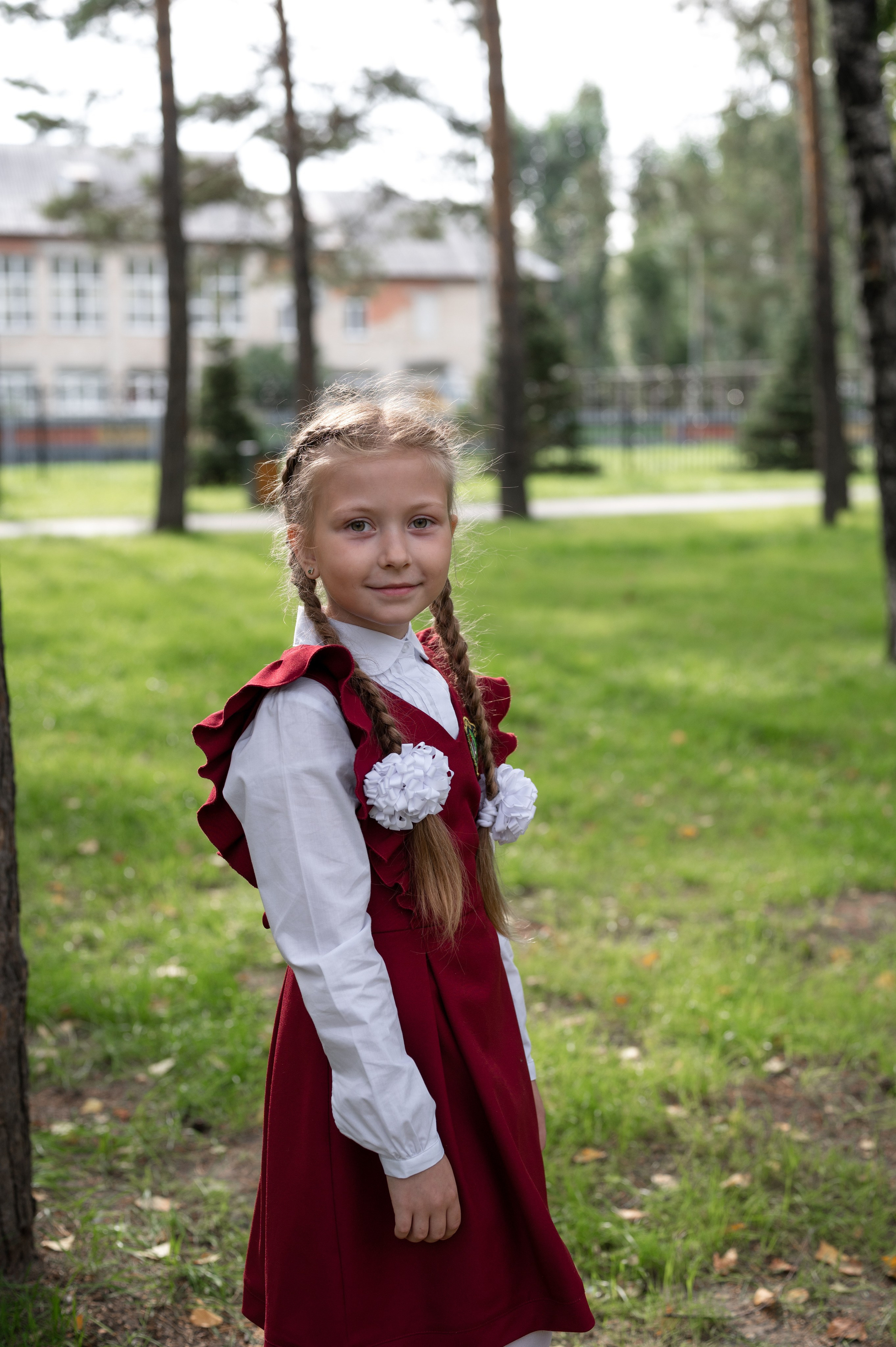 1 сентября 16 гимназия 2 класс (линейка + в классе+ на улице). Фотограф новорожденных, семейный детский в Тюмени Татьяна Морозова