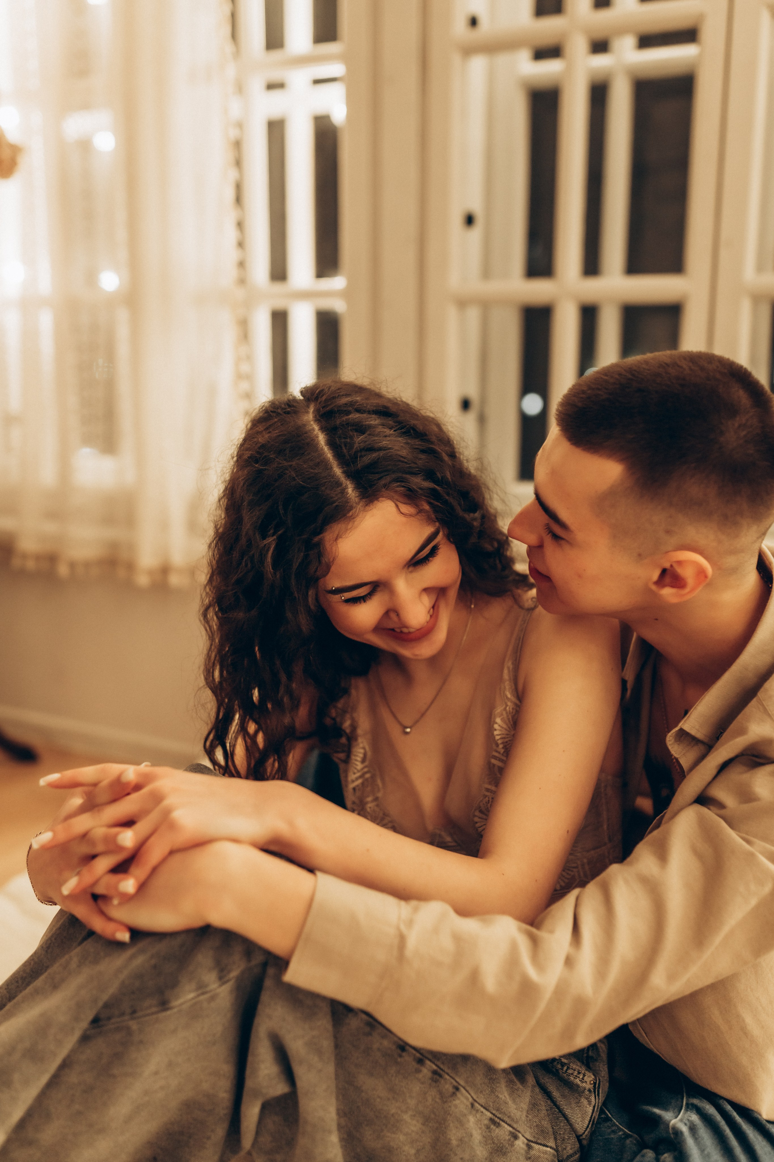 LoveStory Никита и Лиза в студии. Фотограф Санкт-Петербург Князева Елизавета