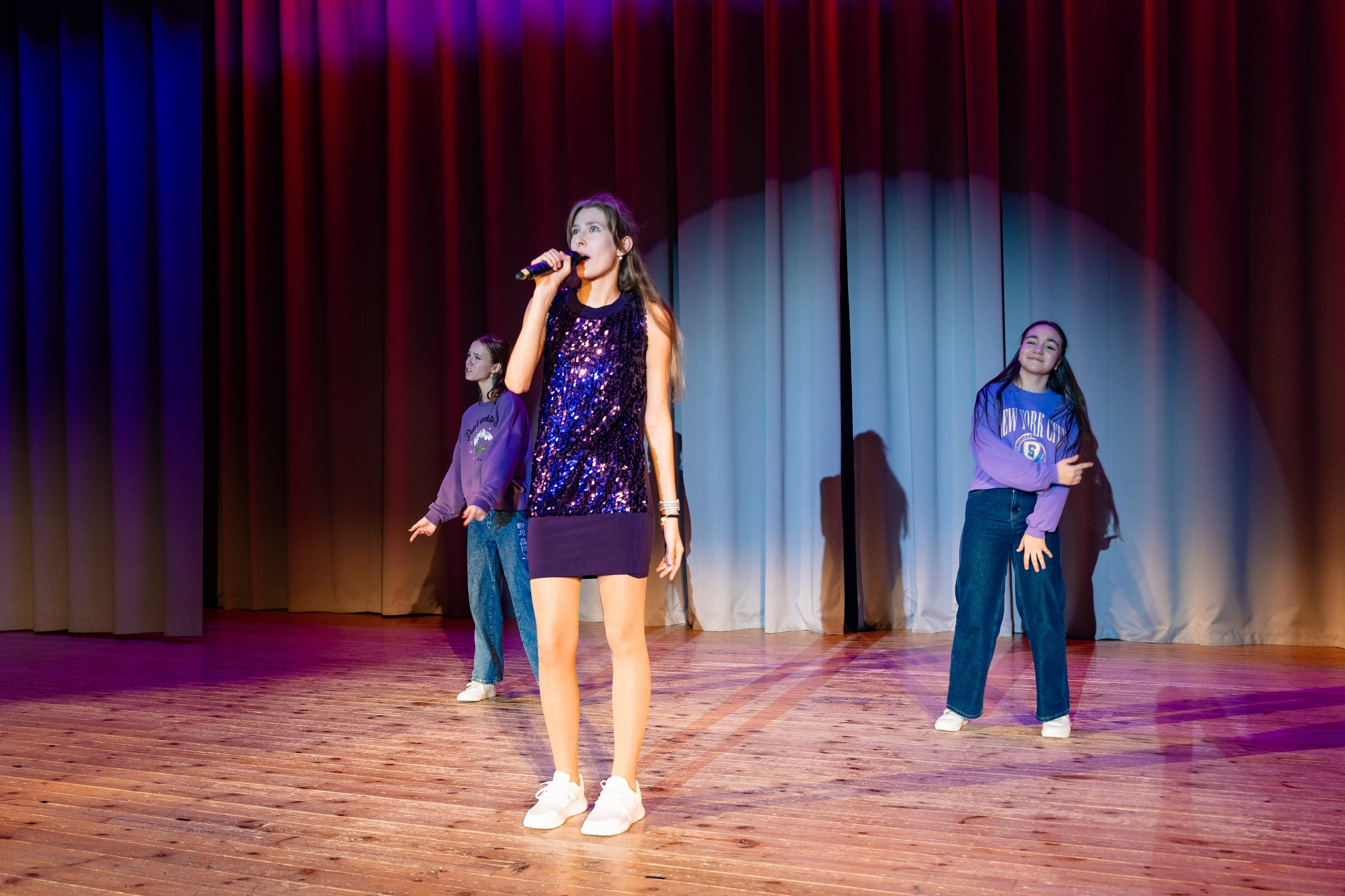 Концерт ДК Буривестник. Фотограф Никита Комаров