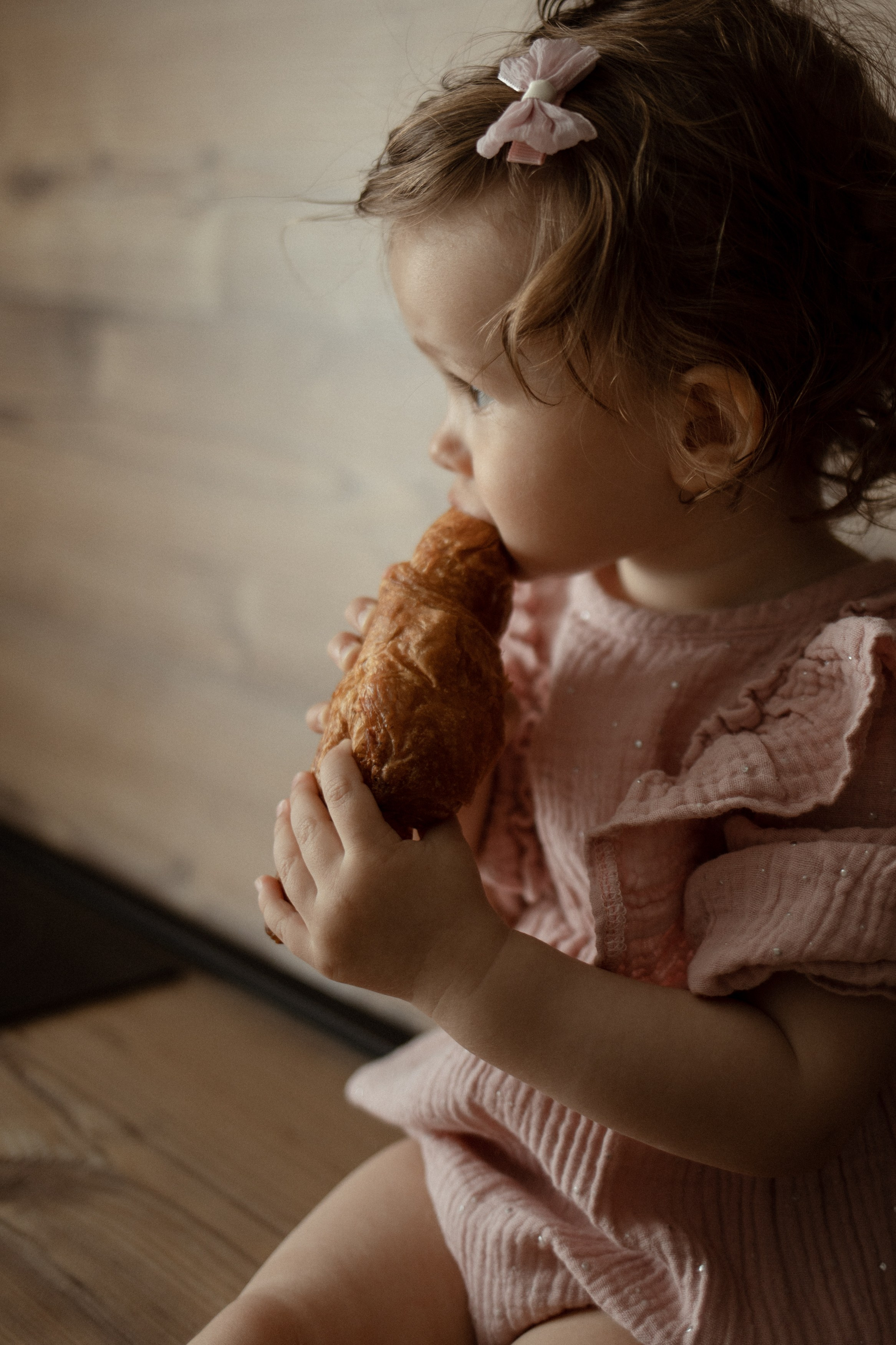 Домашняя фотосессия мама и дочка. Семейный фотограф Челябинск