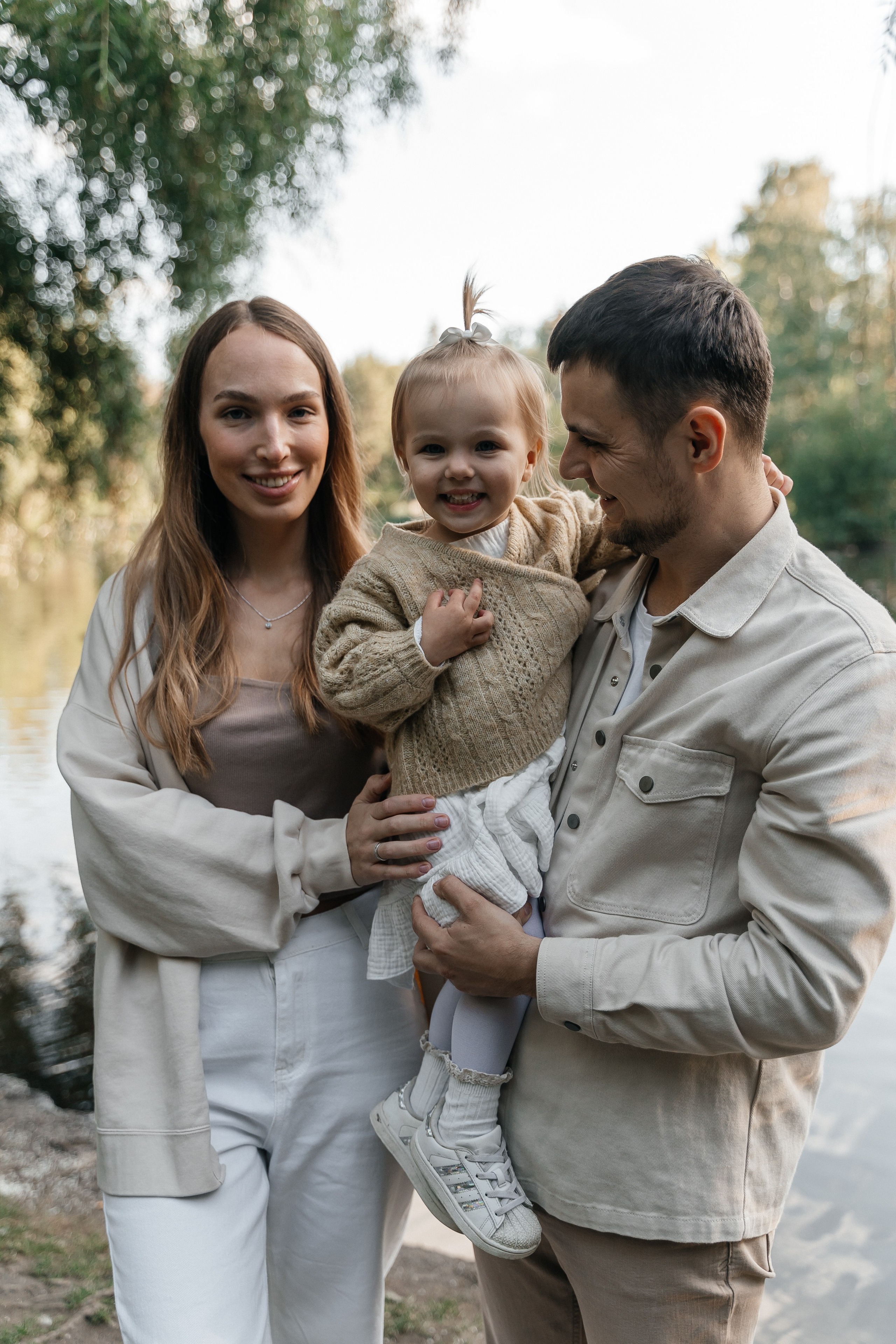 Лёша, Ксюша и Вика. Волик Мария