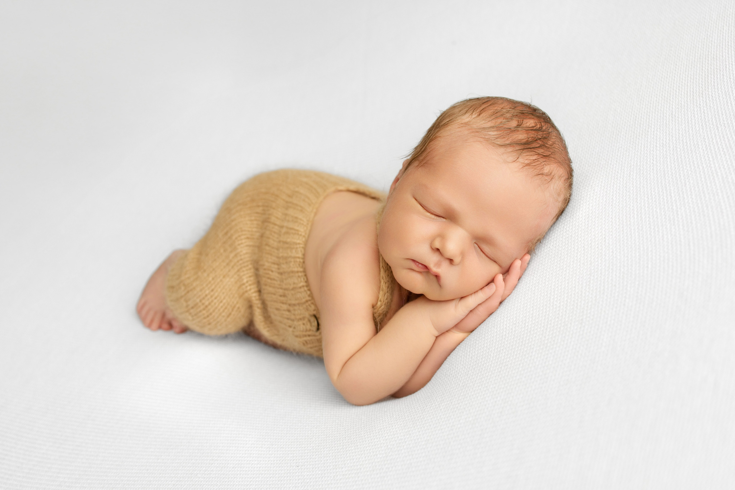 Саша 12 дней. Фотограф новорождённых Newborn Москва