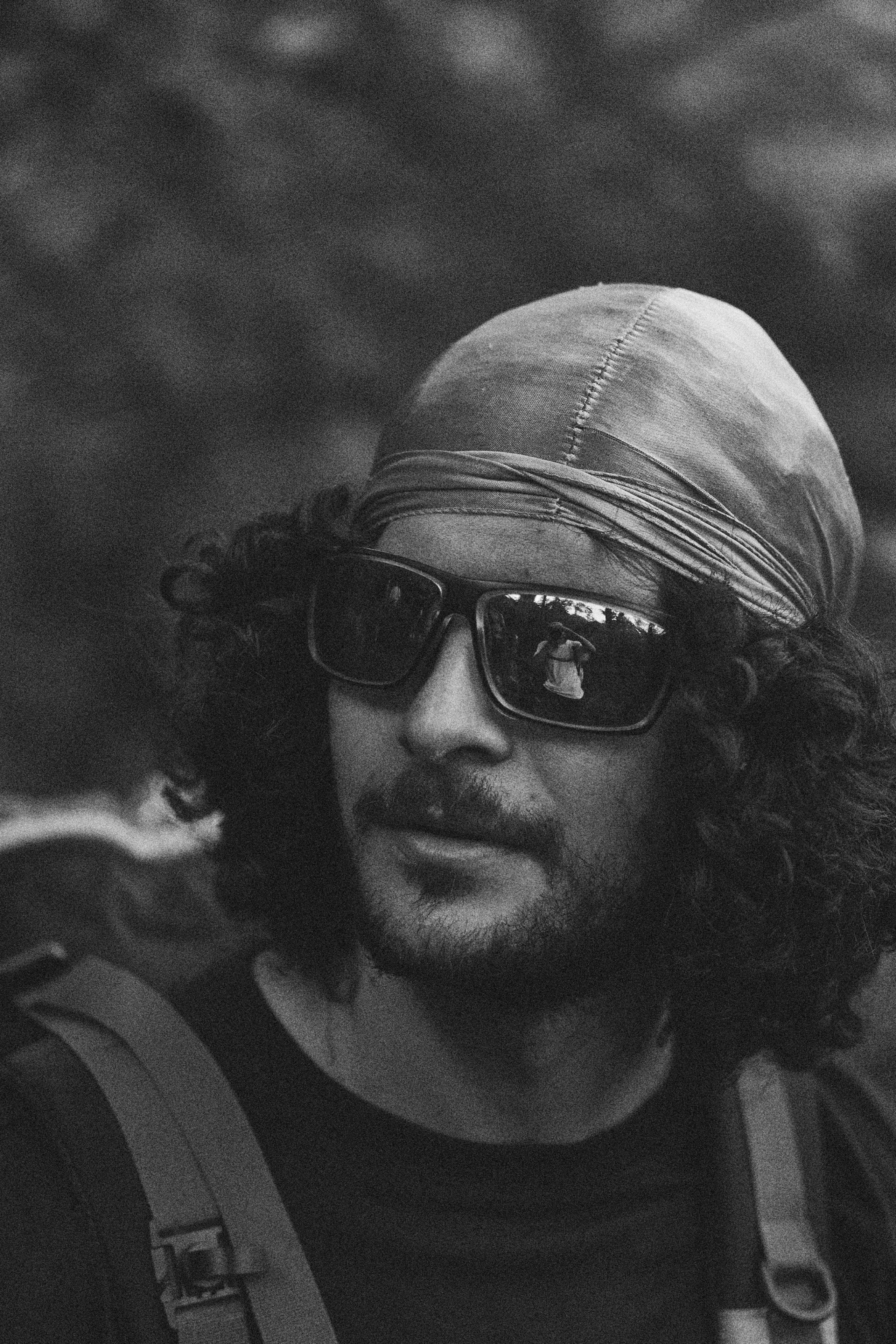 Репортаж трекинга тур группы. Фэшн-фотография и портреты в Владивостоке. Превращаю съёмку в повествование — создаю образы с сюжетом, которые остаются в памяти