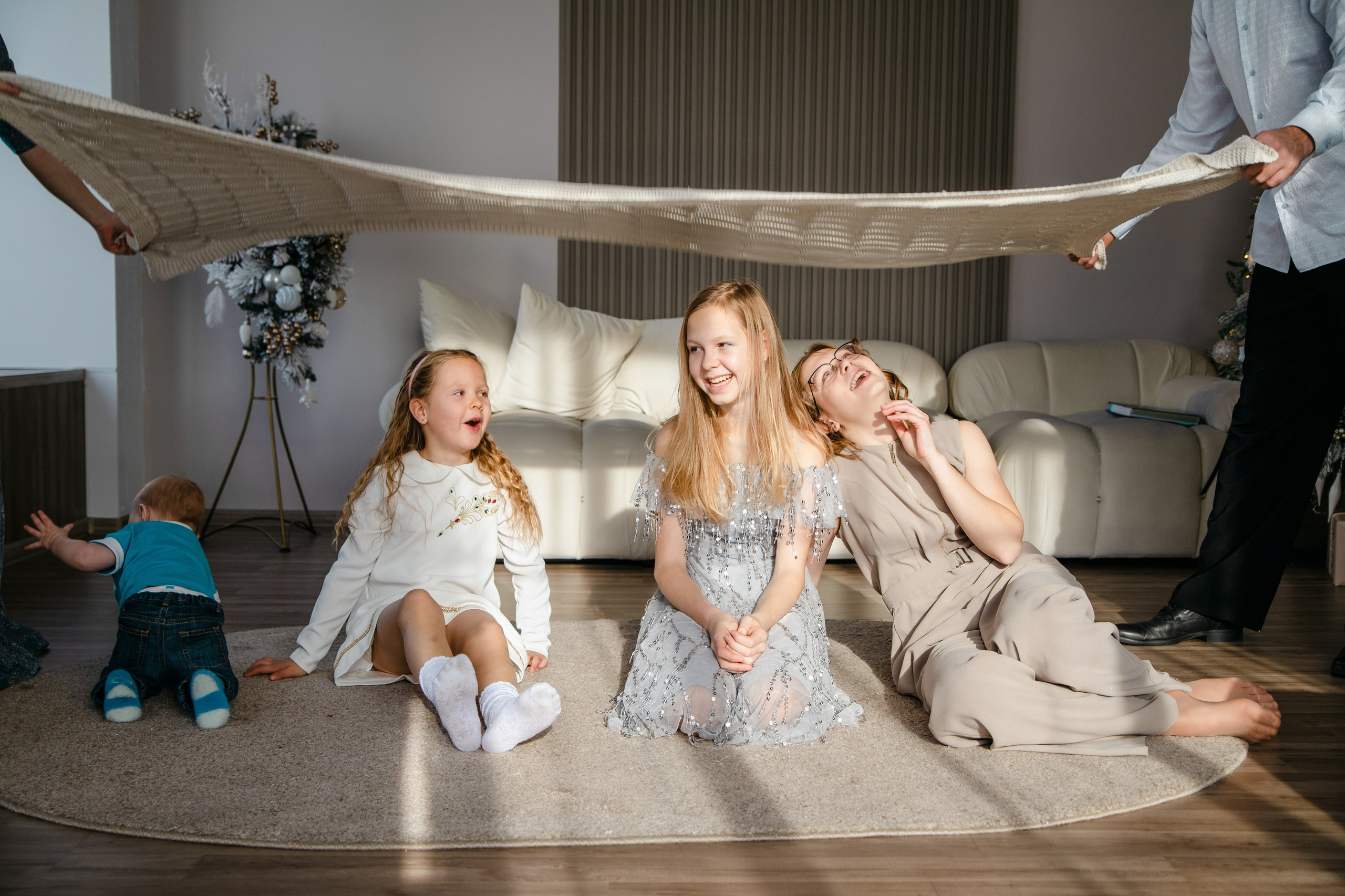 Семейная новогодняя фотосессия. Студийная съёмка. Арт-фотограф. Фотосъемка, авторские принты для интерьера