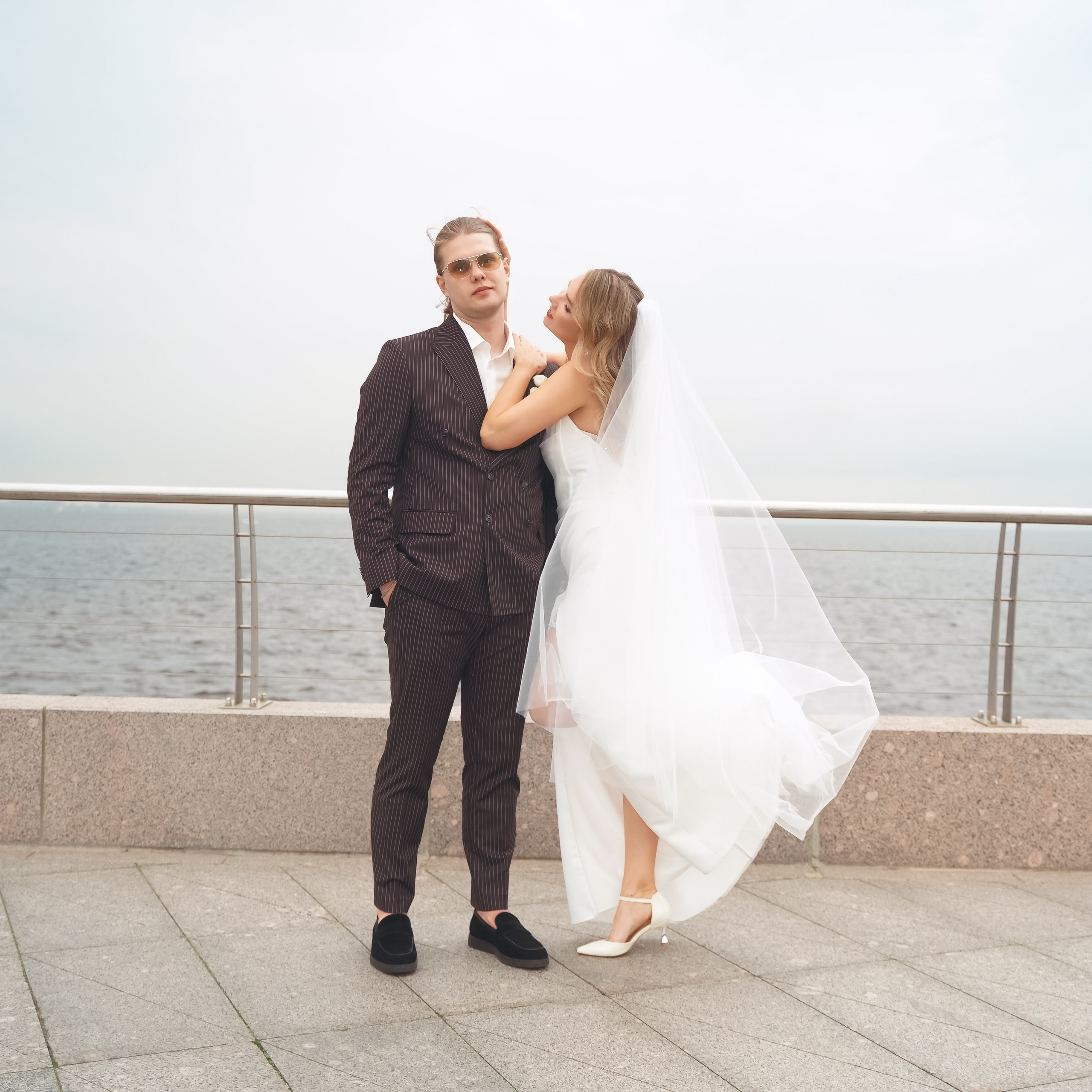 Минимализм на Лахте. Анна и Дмитрий. Professional photoartist in St. Petersburg (wedding, reportage, portrait, model book, love story) Alexander Shvedov