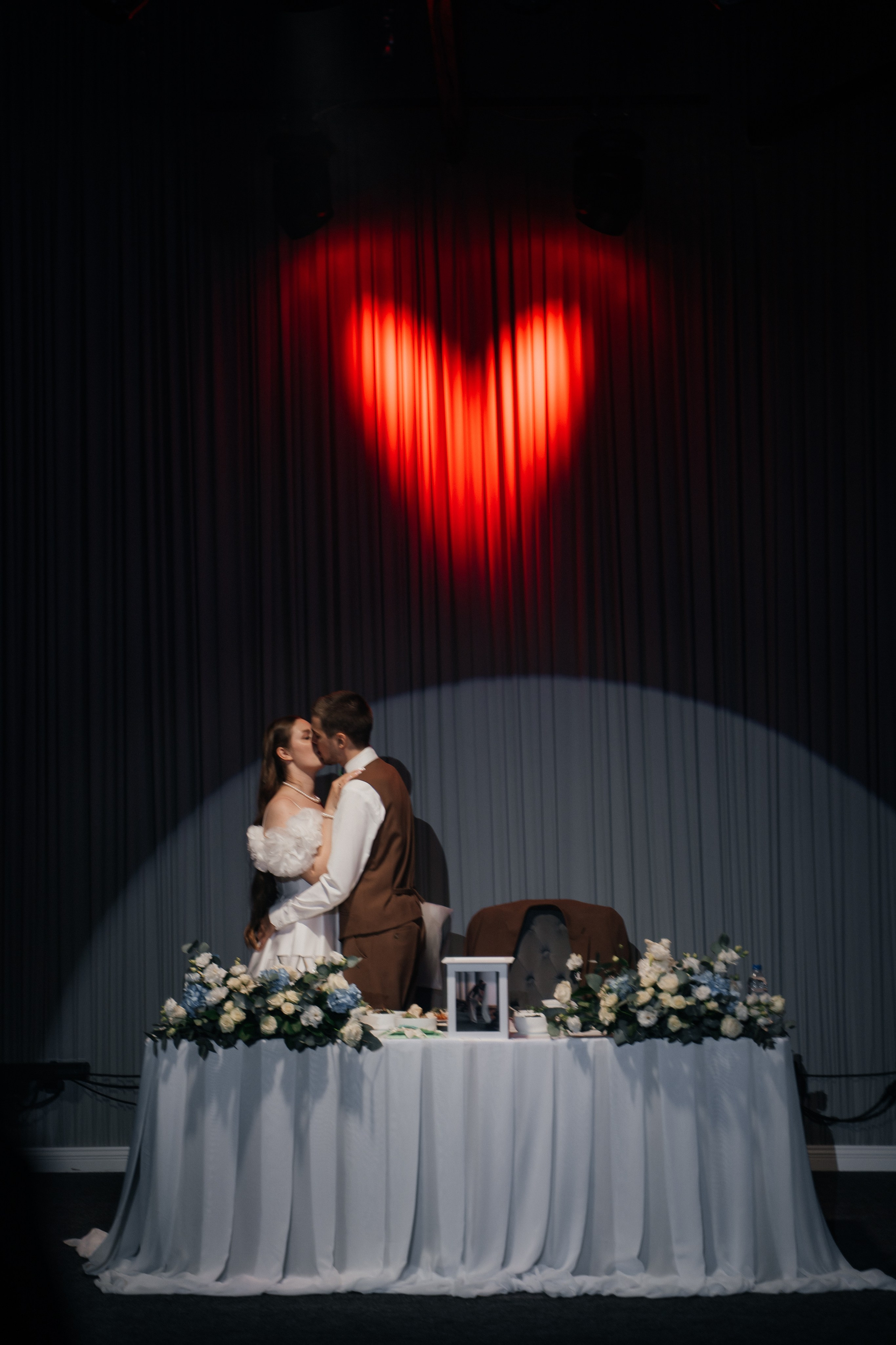 Wedding «Laugh and cry». Свадебные фотограф и видеограф Наталья и Анатолий Новиковы СПб