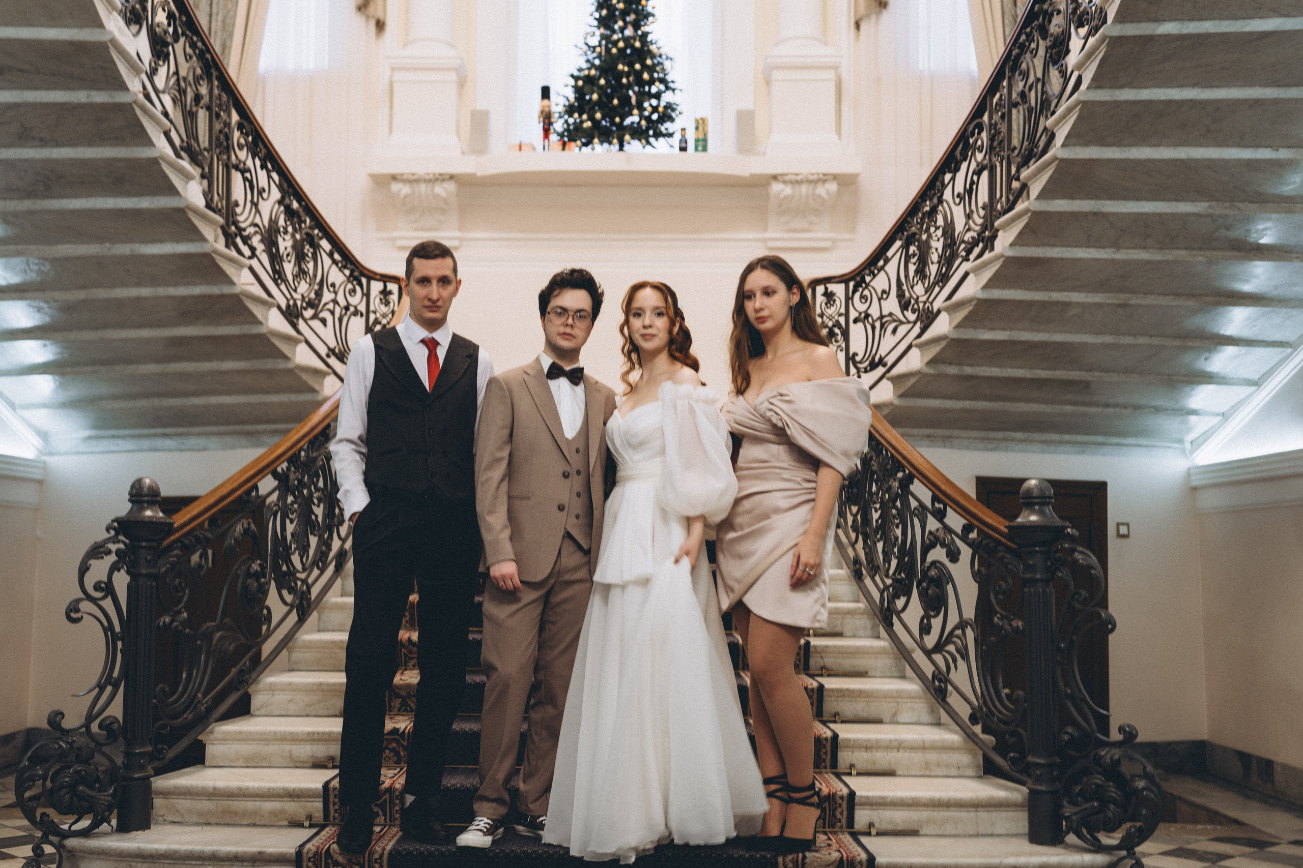 СВАДЕБНАЯ СЬЕМКА ВО ВТОРОМ ДВОРЦЕ С ГОСТЯМИ И ПРОГУЛКА В ТАВРИЧЕСКОМ САДУ. Профессиональный фотограф, Санкт-Петербург — Виктория Богомолова