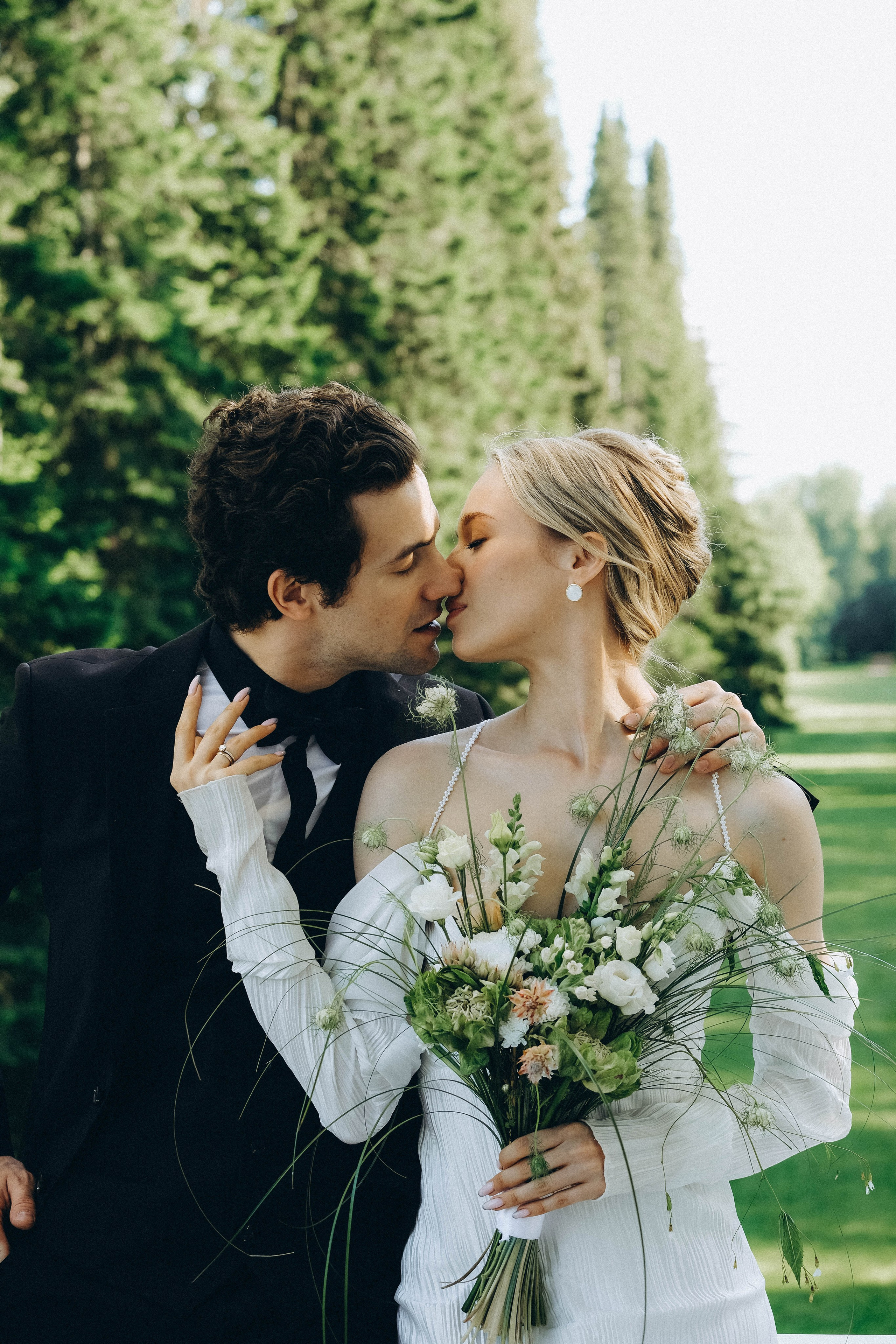 СВАДЕБНАЯ СЬЕМКА В ПАРКЕ ОРАНИЕНБАУМ. Профессиональный фотограф, Санкт-Петербург — Виктория Богомолова