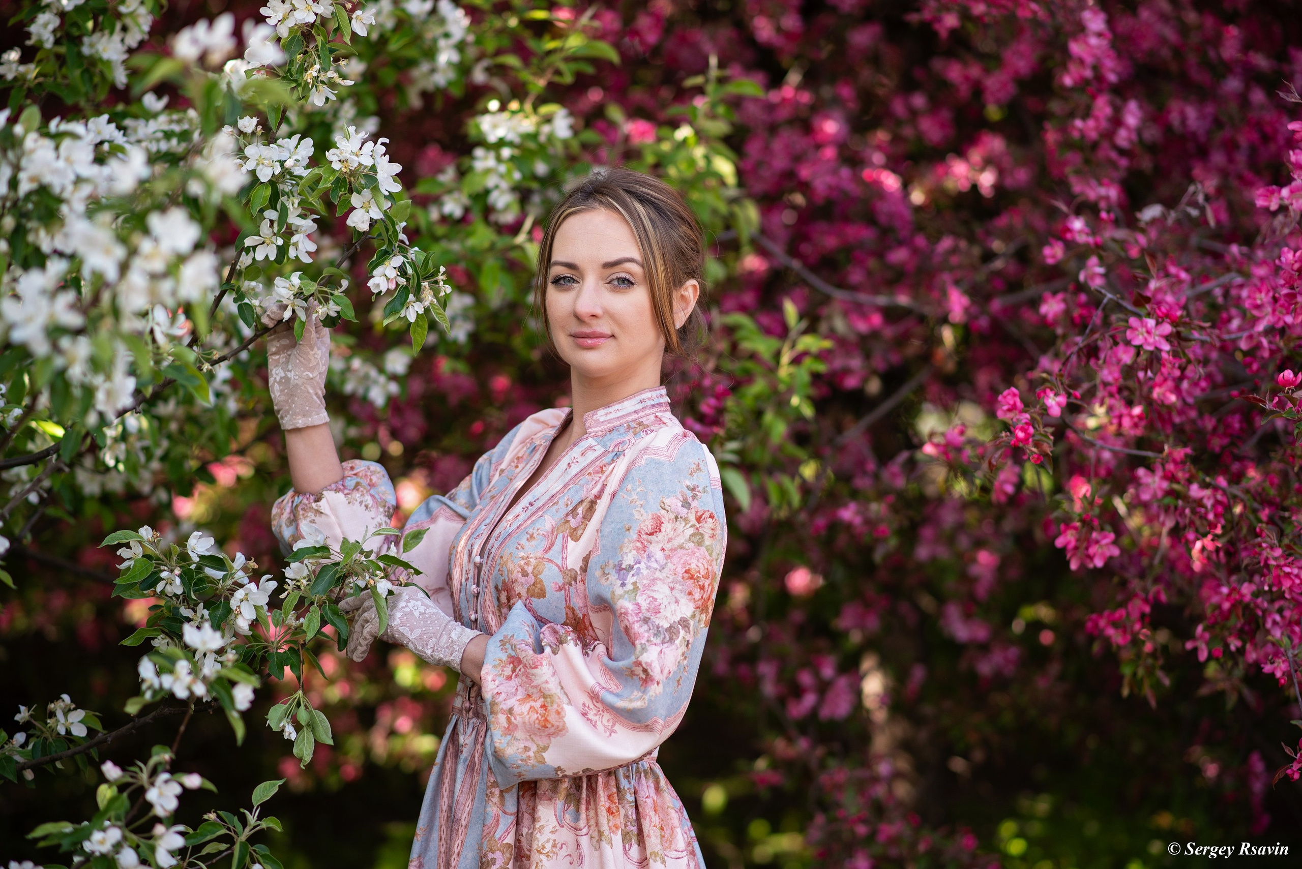 В яблоневом саду. Фотограф в Москве Сергей Рсавин