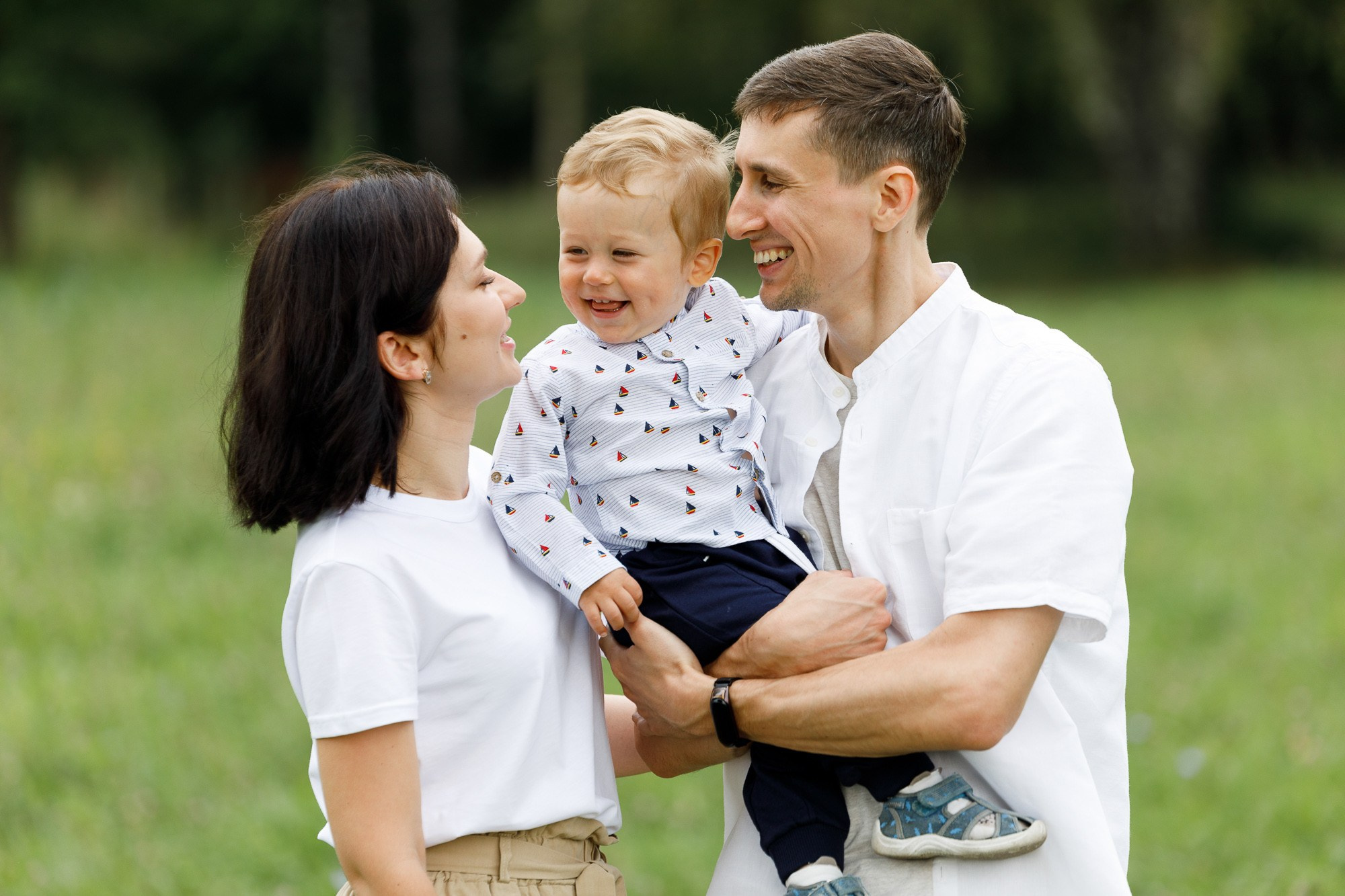 Семейные. Фотоателье и полиграфия | Красивые фотосессии, сувениры с фото | Ремонт смартфонов, ноутбуков и техники в Коломне Zinovyev Team