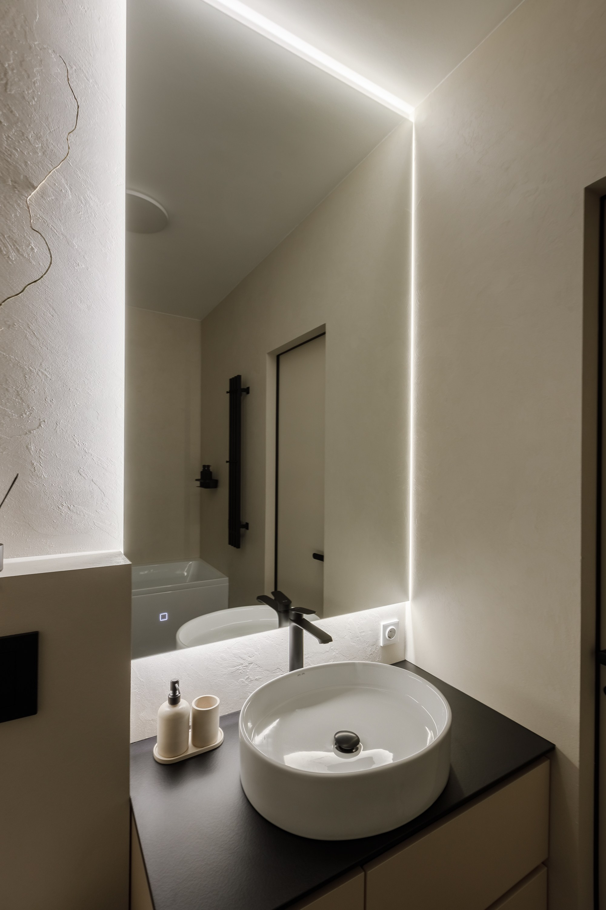 Бежевая квартира в Аэробусе. Интерьерный фотограф в Москве Роман Потапов