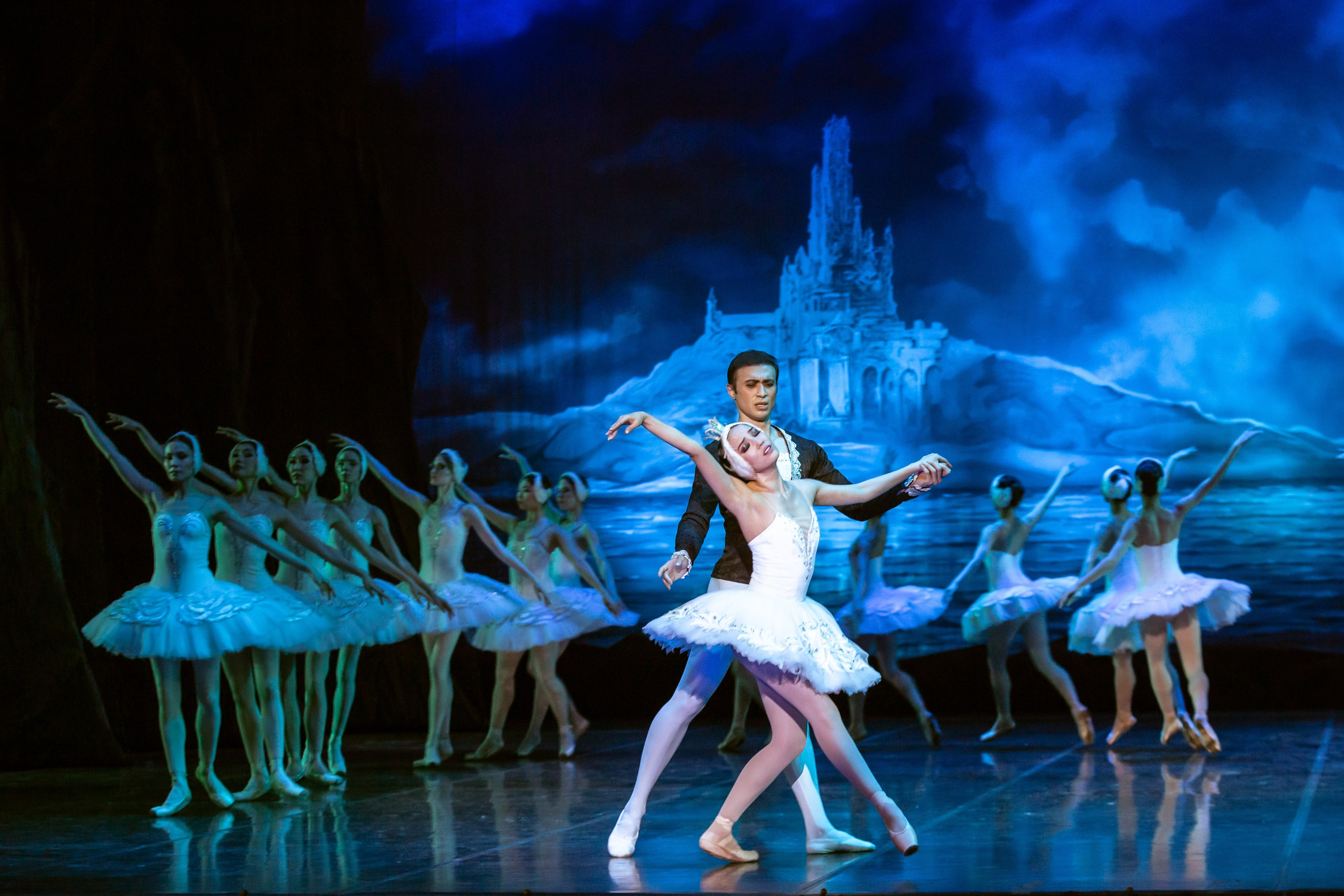 «Лебединое озеро» ГАТОБ г. Алматы 2024. Jora Abramov | Коммерческий и репортажный фотограф в Алматы