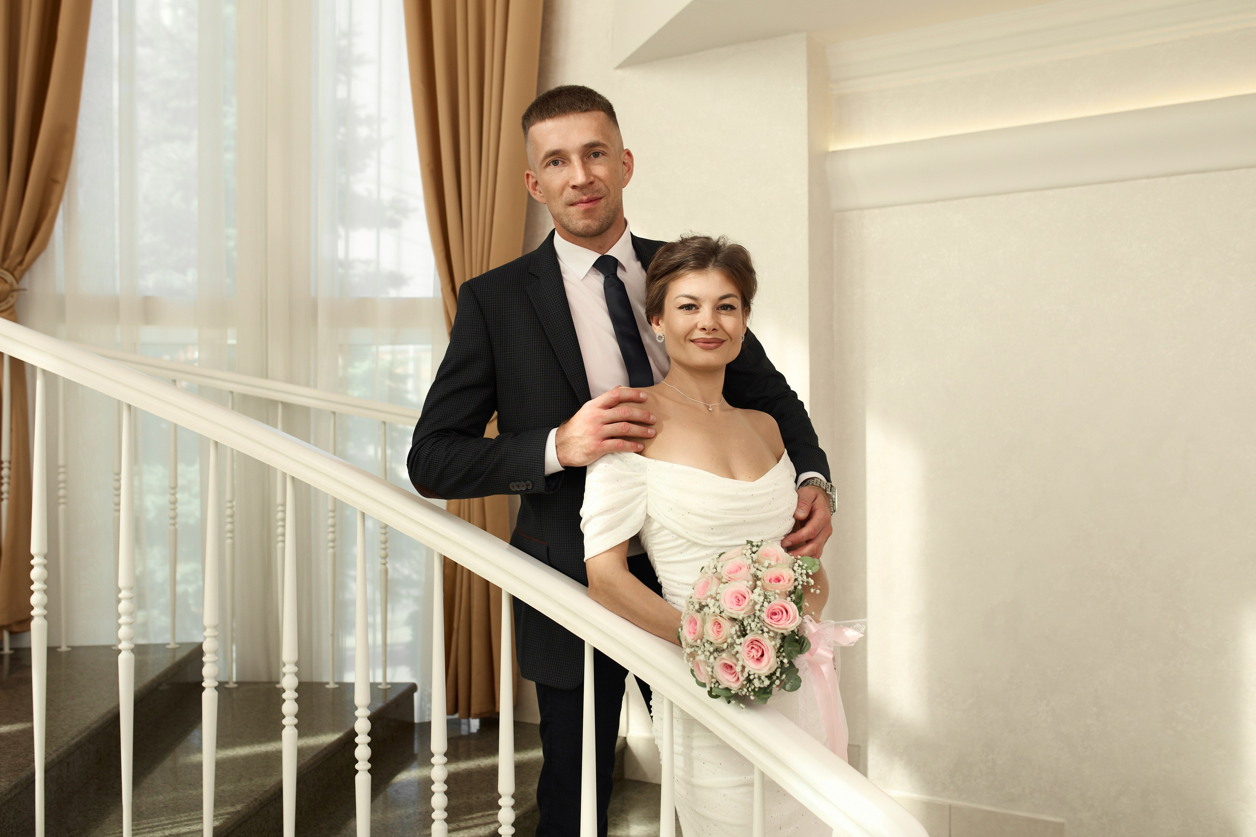 Александр и Елена. Центральный загс 10.09.26. Индивидуальный фотограф Новосибирск Настя