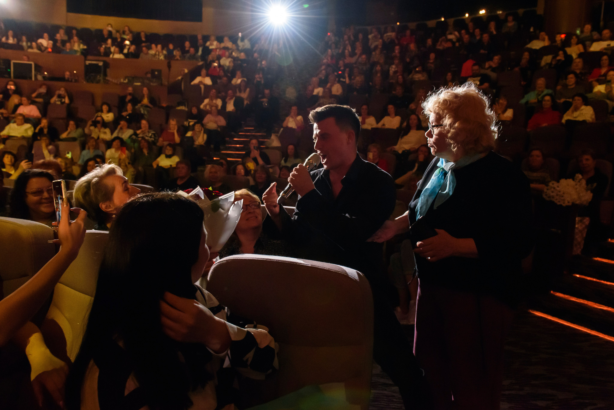 Кирилл Туриченко — Вегас Сити Холл. Бренд-фотограф для экспертов и блогеров в Москве Влада Горбовская