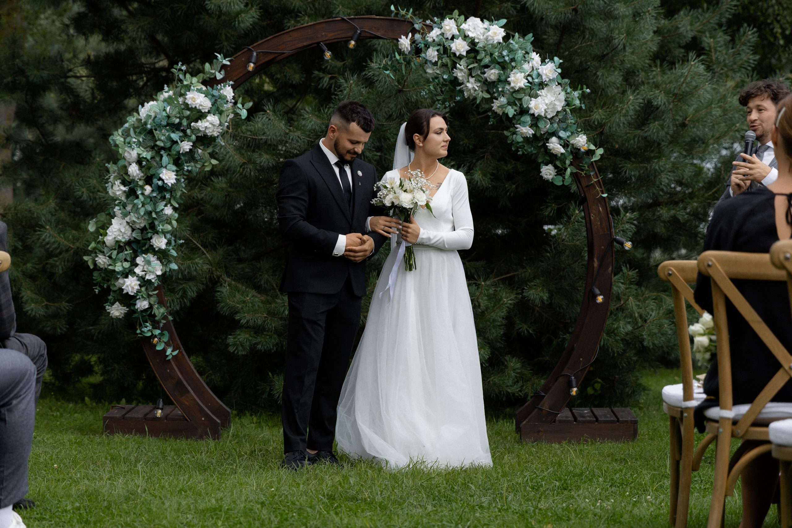 Свадебная фотосессия в агроусадьбе Лабодянка в Минске. Свадебный фотограф в Минске/Беларуси Сергей Спиридонов