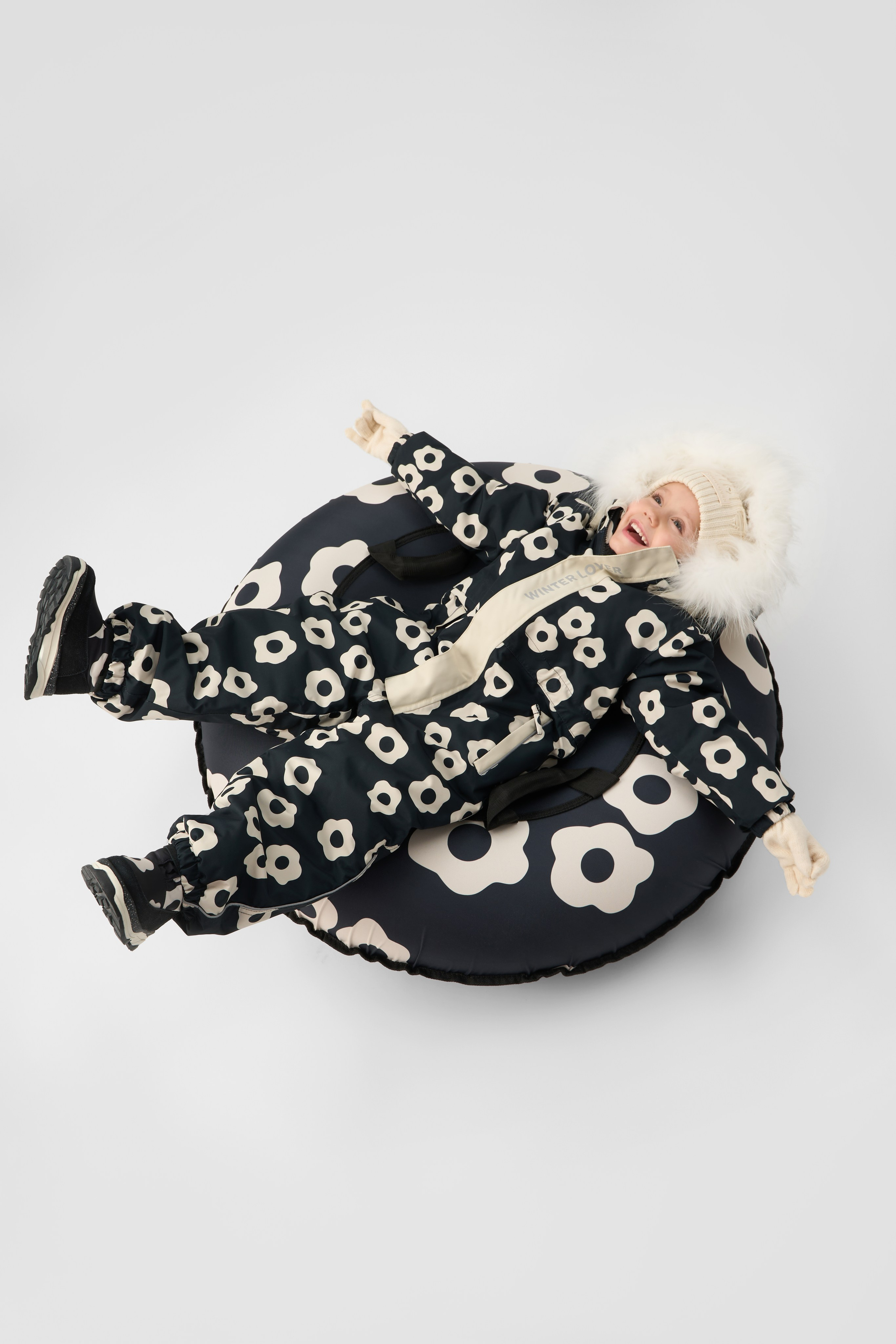 "Профессиональная детская фотосъемка для семейных портретов и воспоминаний""Высококачественная детская съемка новорожденных и малышей в студии""Рекламная детская фотосъемка для альбомов и подарков""Студийная детская съемка с креативными декорациями и позами""Коммерческая детская фотосъемка для маркетинга детских товаров""Фотография детской съемки с акцентом на эмоции и улыбки""Семейная детская съемка для портфолио и социальных сетей""Профессиональная детская фотосъемка с мягким освещением""Рекламные фото детской съемки для сайтов и брошюр""Высокоточная детская съемка для воспоминаний и презентаций""Детская фотосъемка высокого разрешения для семейных альбомов""Коммерческая детская съемка с фокусом на радость и развитие""Студийная фотосъемка детской съемки для брендов и маркетинга""Фотографии детской съемки для подарков и увеличения клиентов""Профессиональная детская съемка для каталогов и семейных историй" "Профессиональная каталожная фотосъемка товаров для e-commerce и интернет-магазинов""Высококачественная каталожная съемка одежды и аксессуаров с белым фоном""Рекламная каталожная фотосъемка для маркетинга продуктов и брендов""Студийная каталожная съемка с детальной проработкой текстур и материалов""Коммерческая каталожная фотосъемка для каталогов и онлайн-платформ""Фотография каталожной съемки с акцентом на дизайн и презентацию товаров""Предметная каталожная съемка для увеличения продаж в e-commerce""Профессиональная каталожная фотосъемка с использованием студийного освещения""Рекламные фото каталожной съемки для сайтов и социальных сетей""Высокоточная каталожная съемка товаров для презентаций и брошюр""Каталожная фотосъемка высокого разрешения для онлайн-магазинов""Коммерческая каталожная съемка с фокусом на качество и детализацию""Студийная каталожная фотосъемка для брендов и ритейла""Фотографии каталожной съемки для маркетинговых кампаний""Профессиональная каталожная съемка для каталогов и увеличения конверсии"