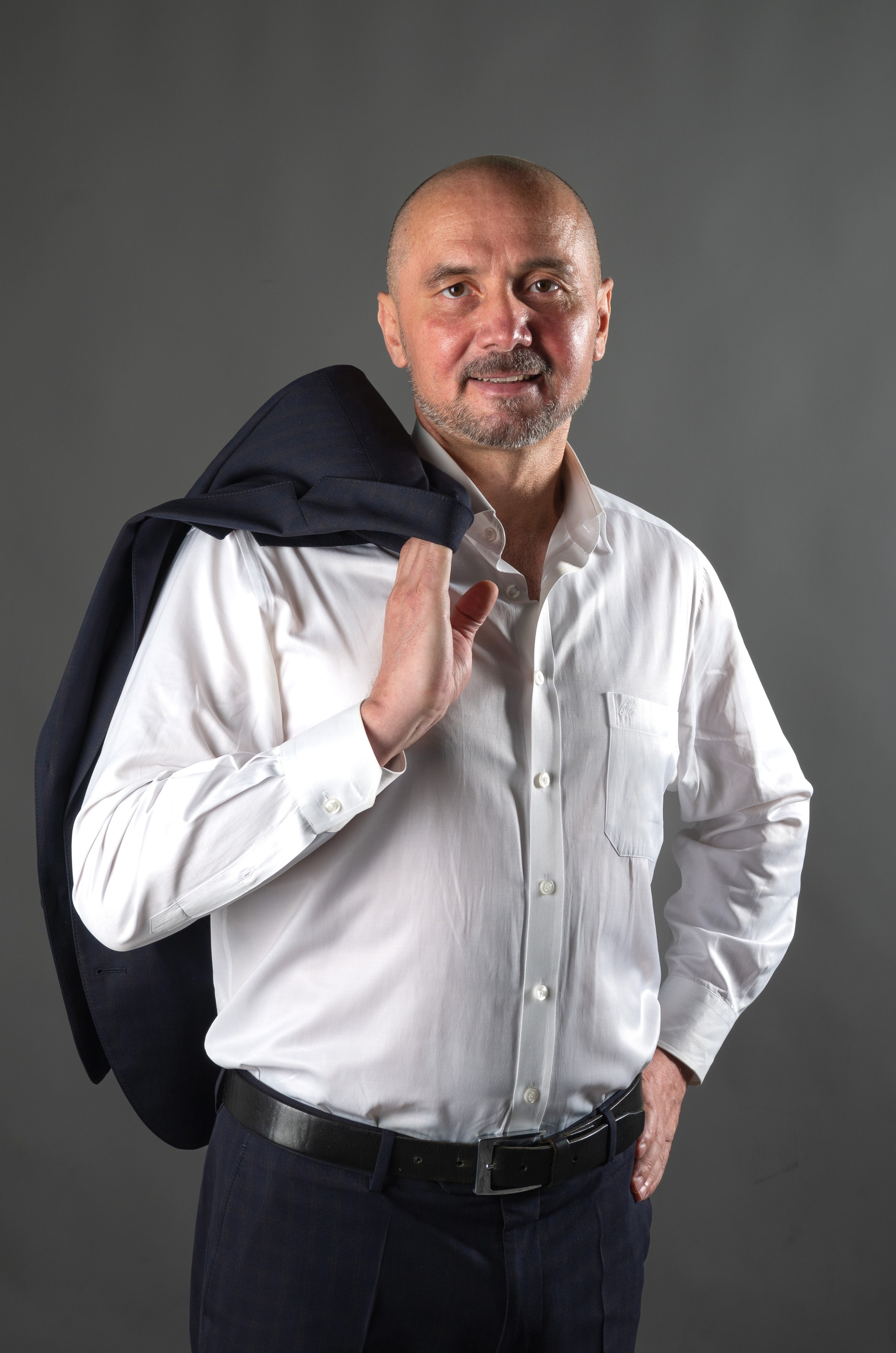 Фотосъемка сотрудников в студии рядом с офисом компании на заказ в Москве