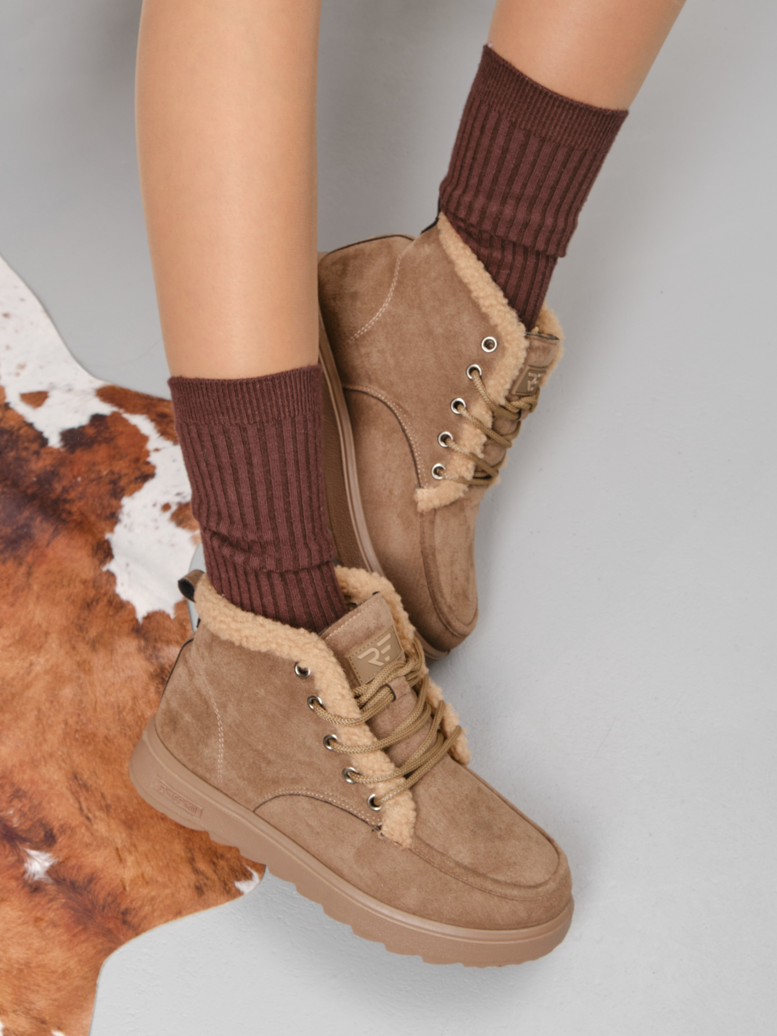 Женская обувь Интерьер. Фотостудия для Wildberries Ozon