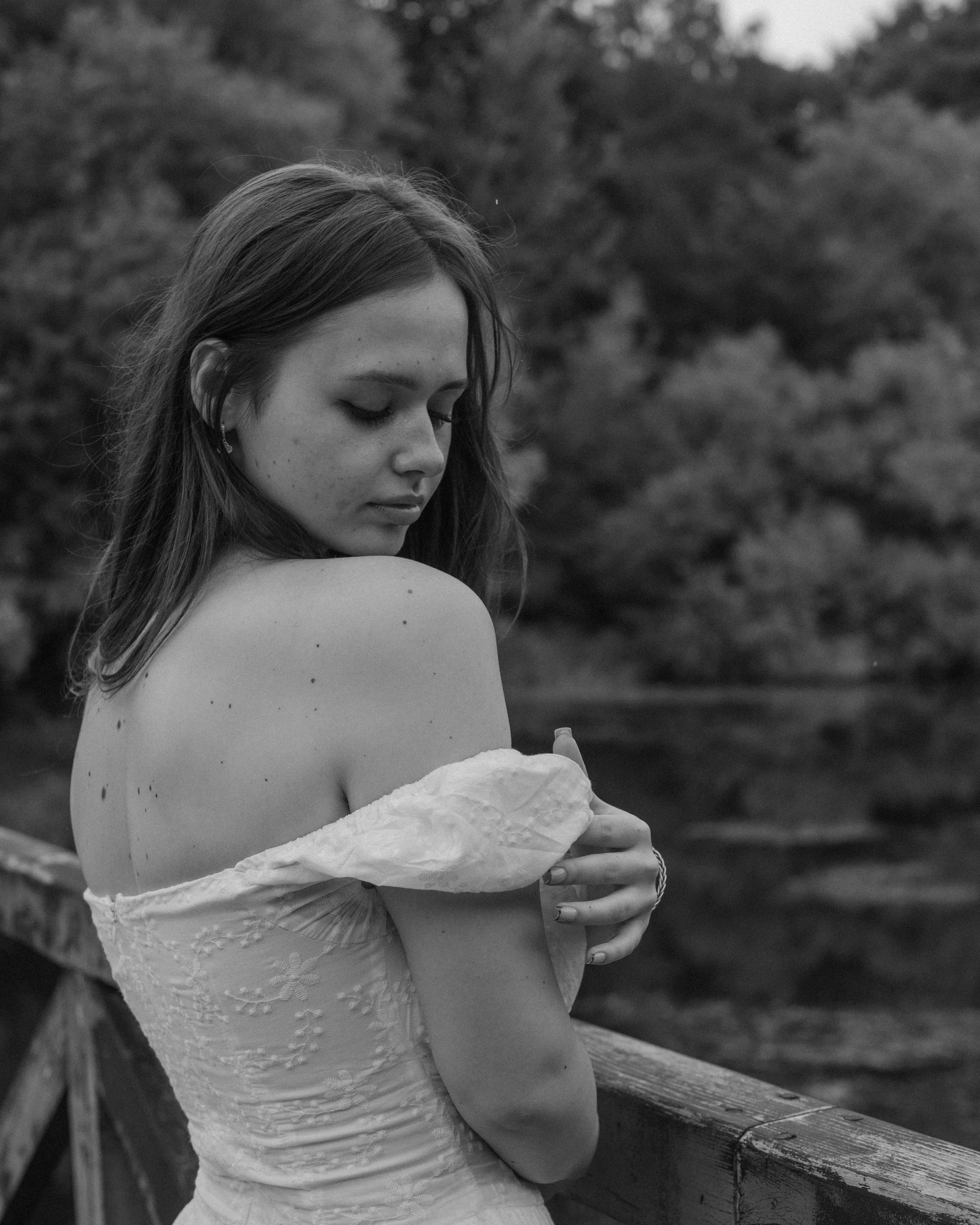 Юля. Женский фотограф. Создатель украшений ручной работы. Модель