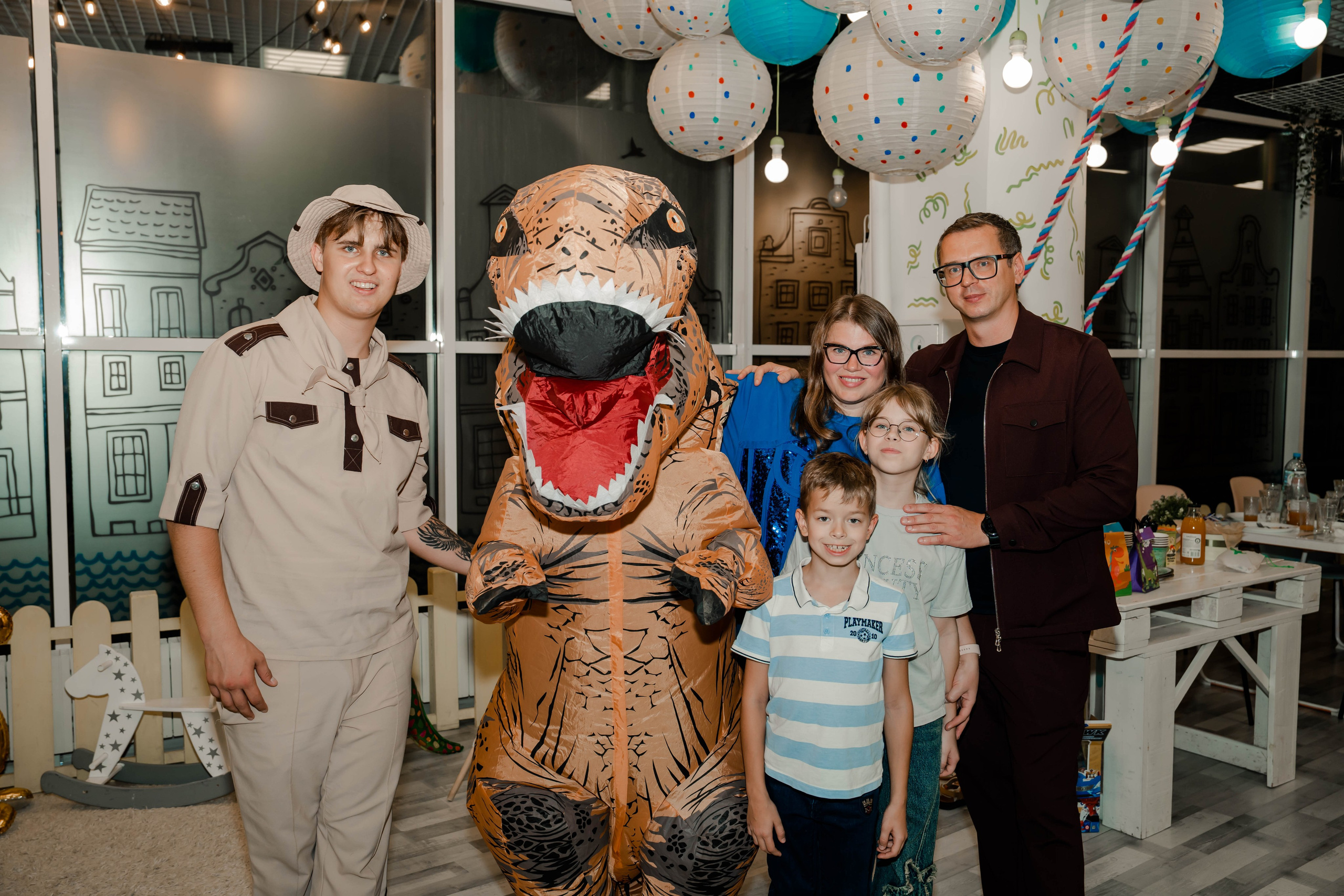 Грозный Тирекс. Крамер Юлиана детский и семейный фотограф