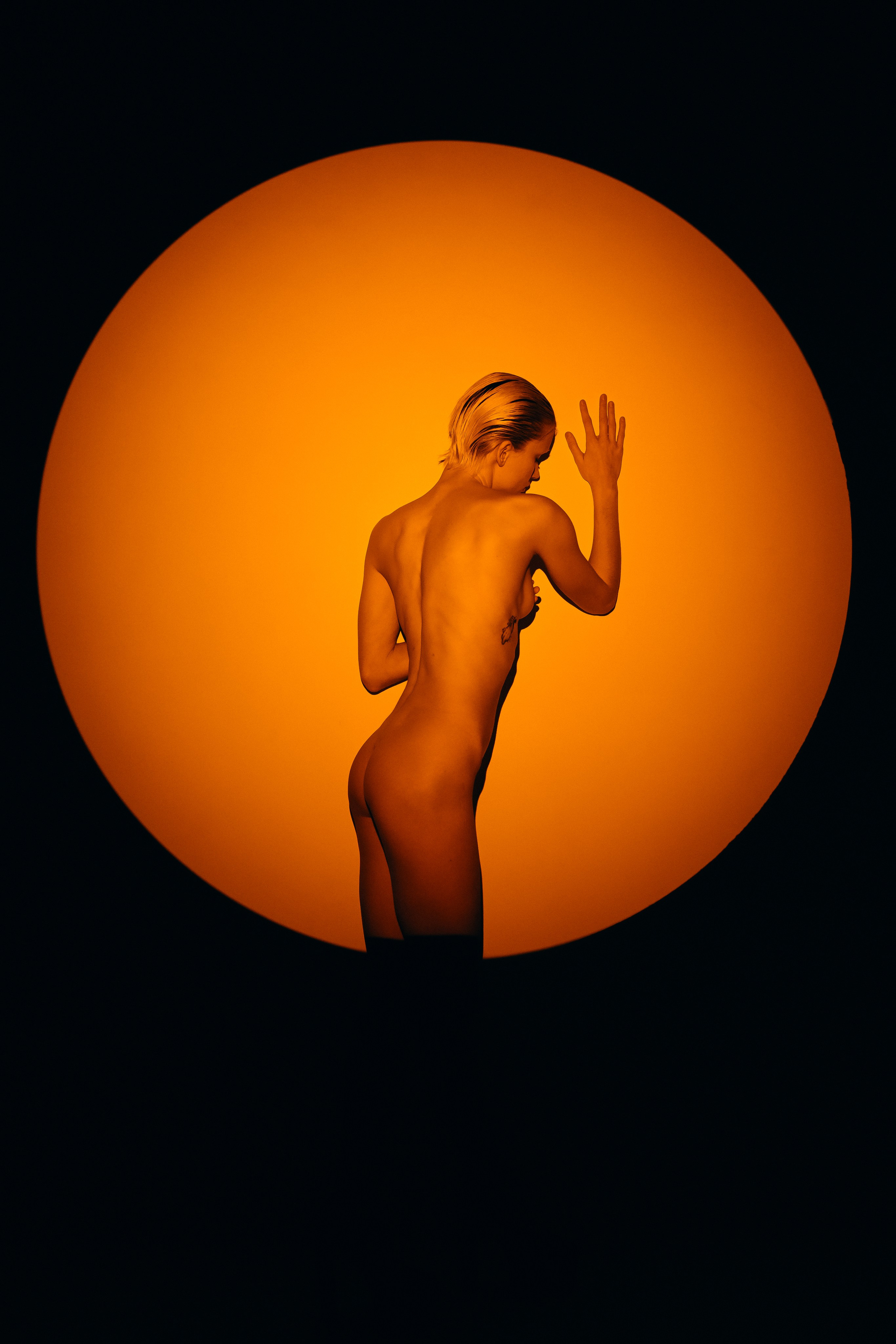 Линии НЮ 18+. Фотограф в Краснодаре Лагунов Владимир