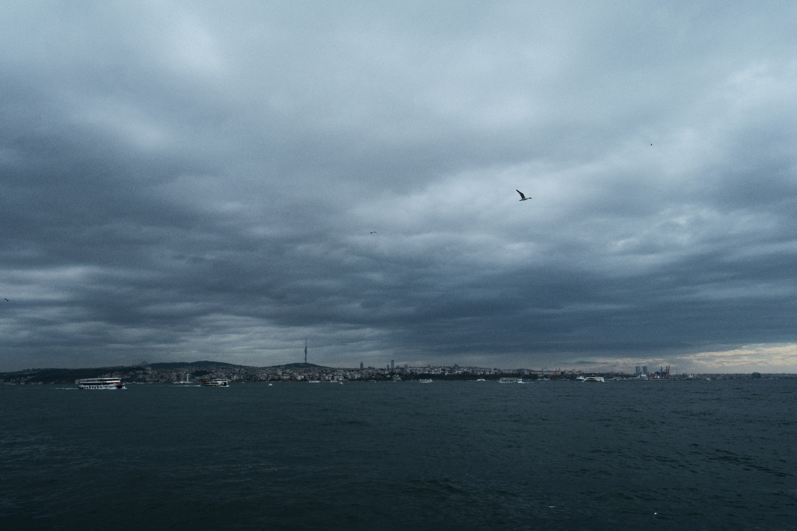 Beyoğlu x Karakoy, Istanbul / Türkey AW26. Фотограф Юрин Евгений