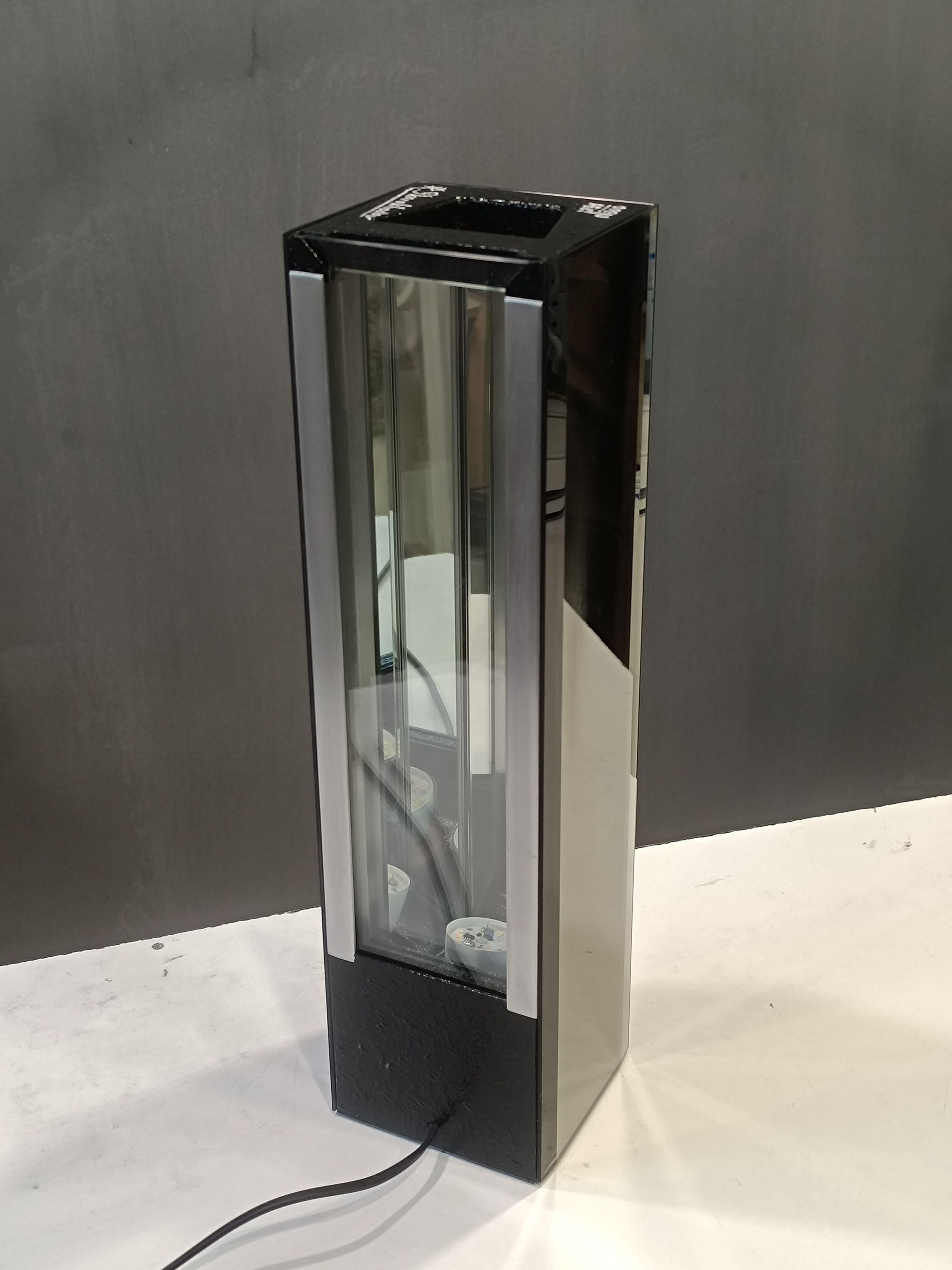 291_TOWER. Светильники Романа Скороходова