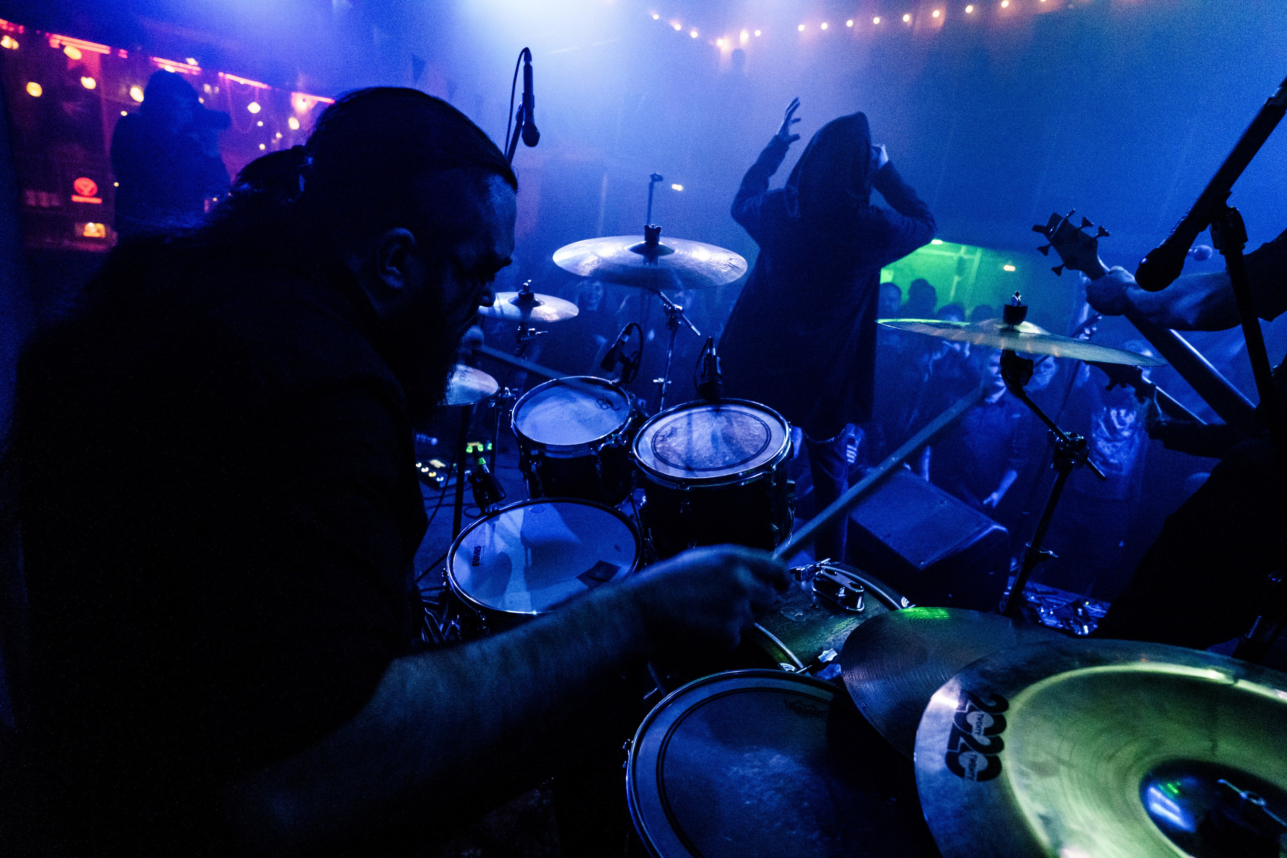 Inside the Rain|Ласточка. Концертный и репортажный фотограф в Санкт-Петербурге Слава Пахомов