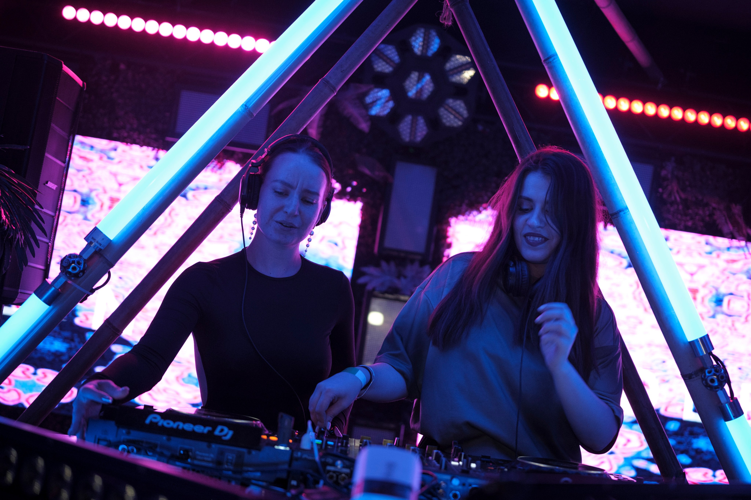 Embargo 3/02. Главная