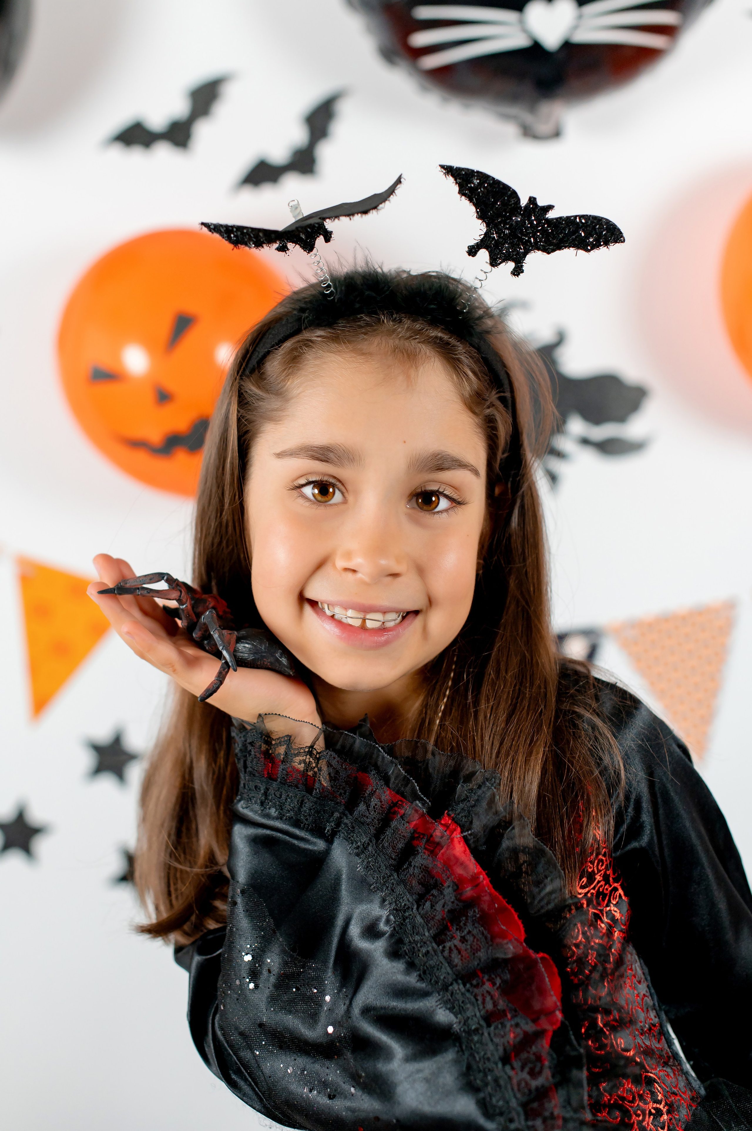 Halloween. Детский и семейный фотограф Эльмира Веселова. Детская фотостудия Мира. Фотосессия на годик
