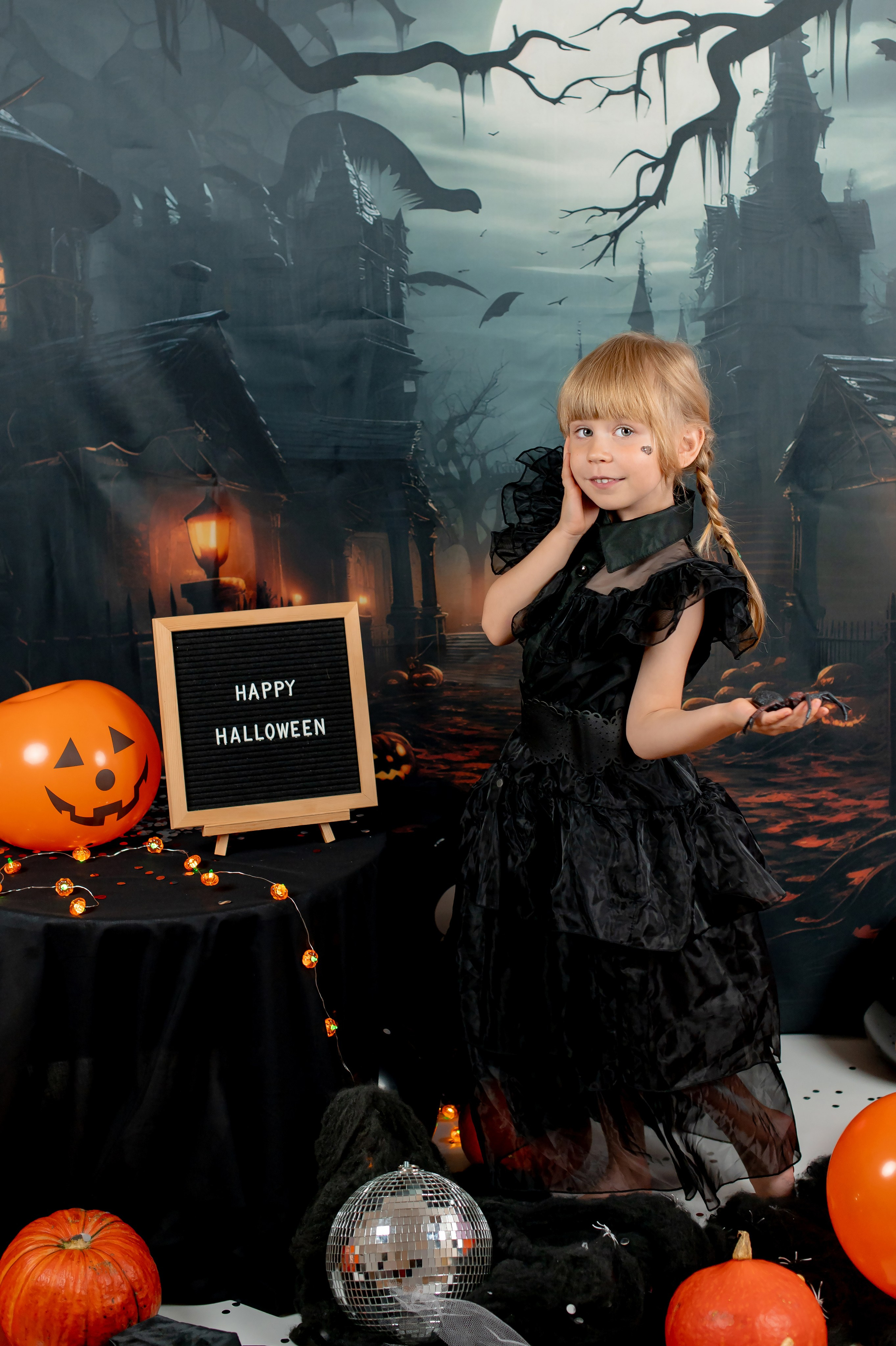 Halloween. Детский и семейный фотограф Эльмира Веселова. Детская фотостудия Мира. Фотосессия на годик