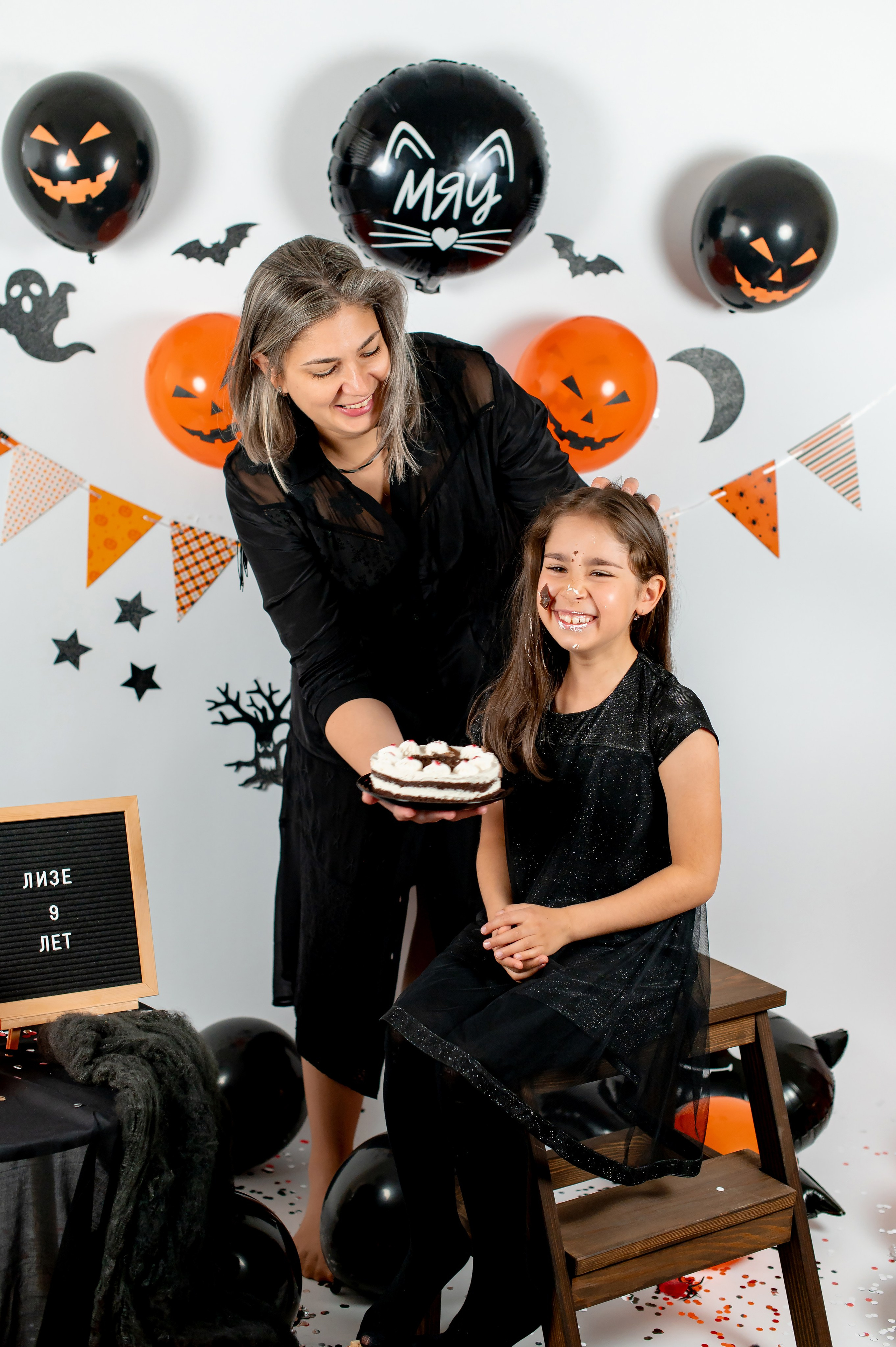 Halloween. Детский и семейный фотограф Эльмира Веселова. Детская фотостудия Мира. Фотосессия на годик