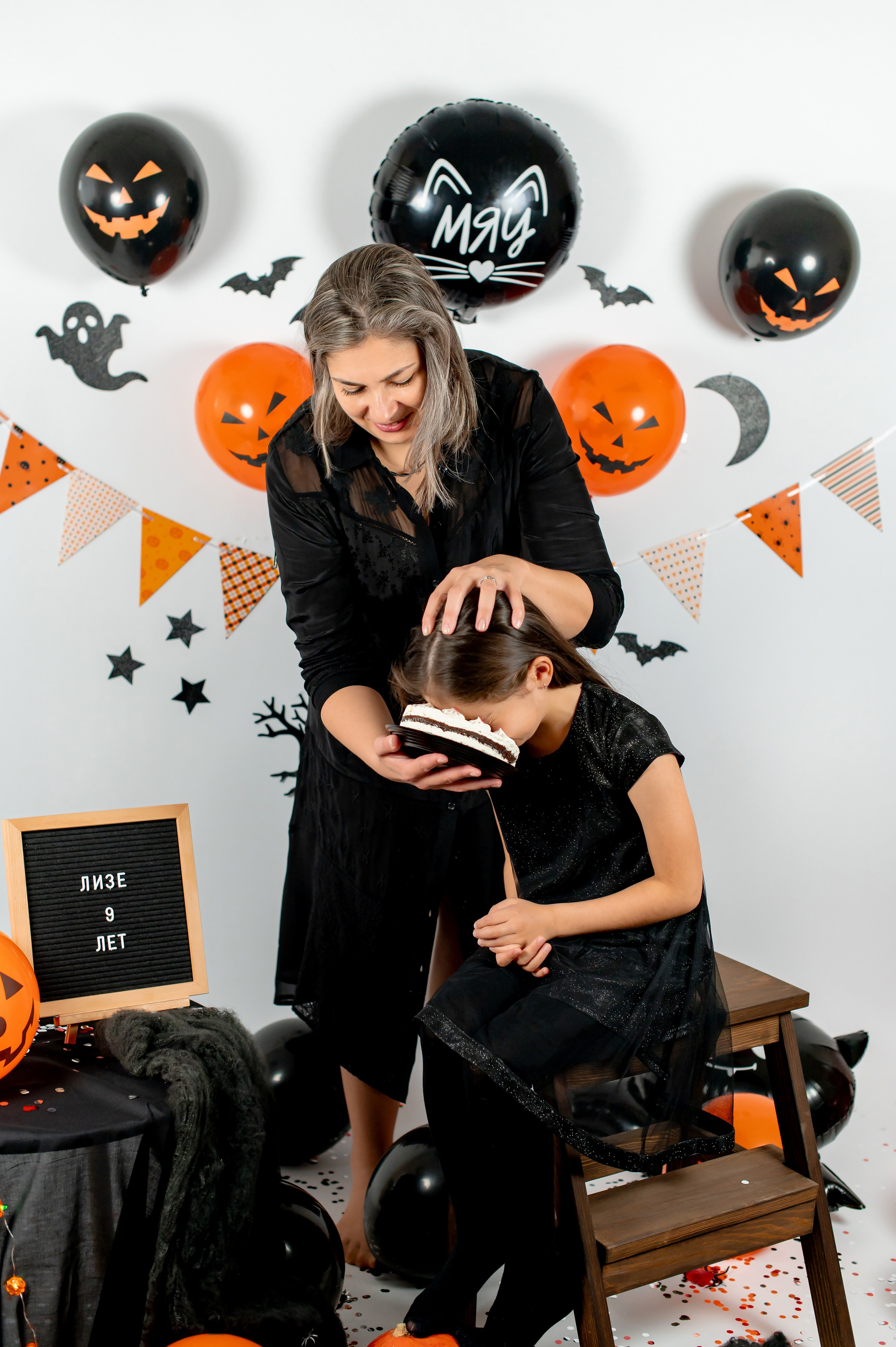 Halloween. Детский и семейный фотограф Эльмира Веселова. Детская фотостудия Мира. Фотосессия на годик