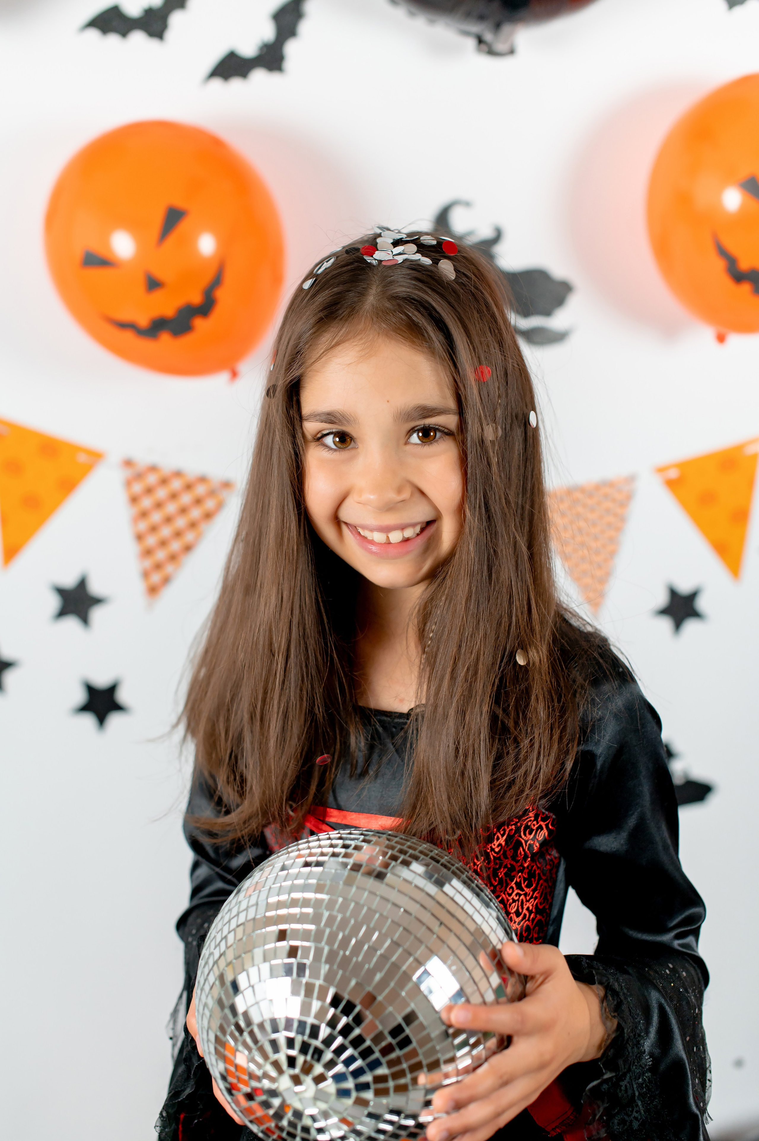 Halloween. Детский и семейный фотограф Эльмира Веселова. Детская фотостудия Мира. Фотосессия на годик