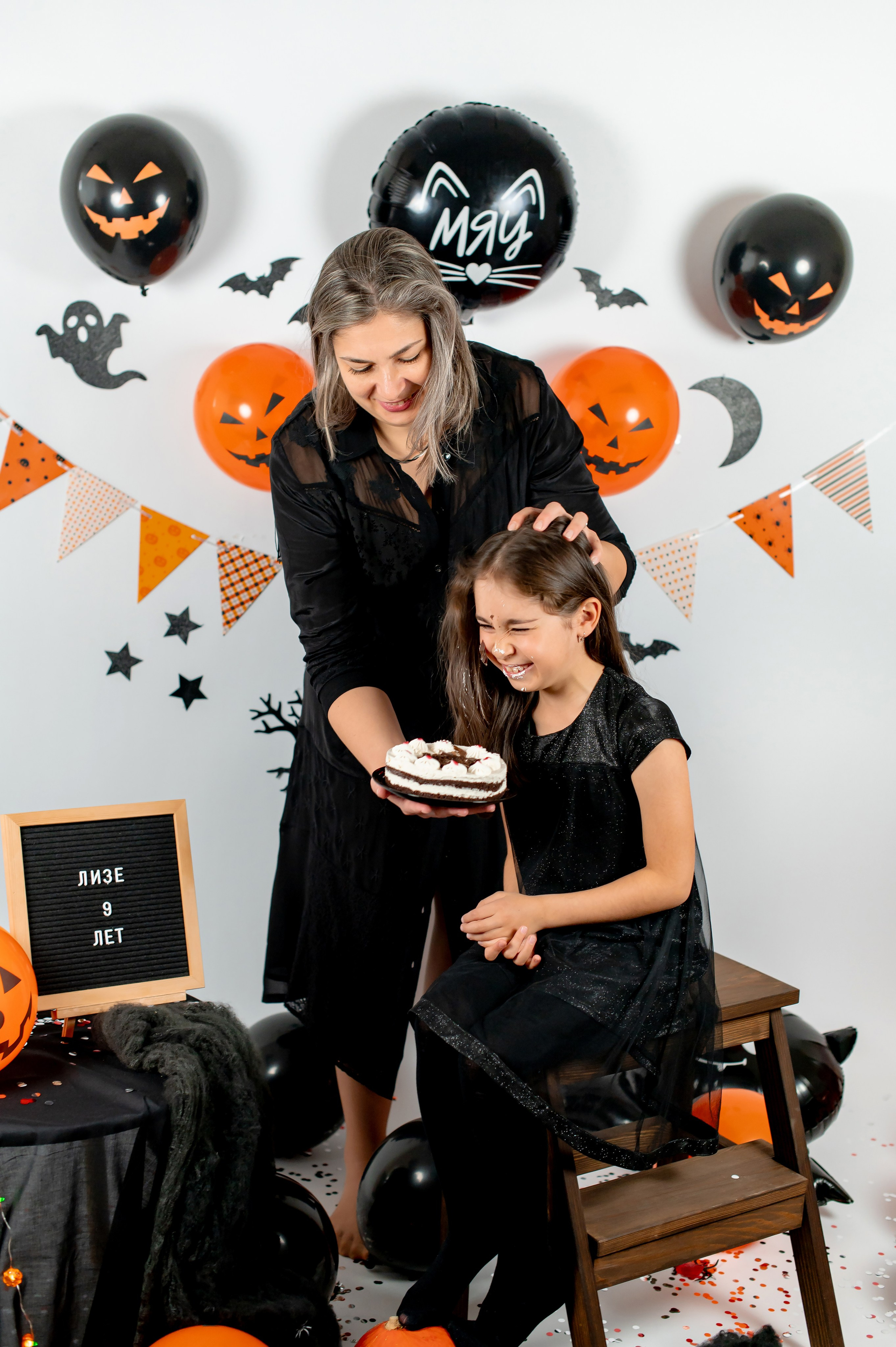 Halloween. Детский и семейный фотограф Эльмира Веселова. Детская фотостудия Мира. Фотосессия на годик