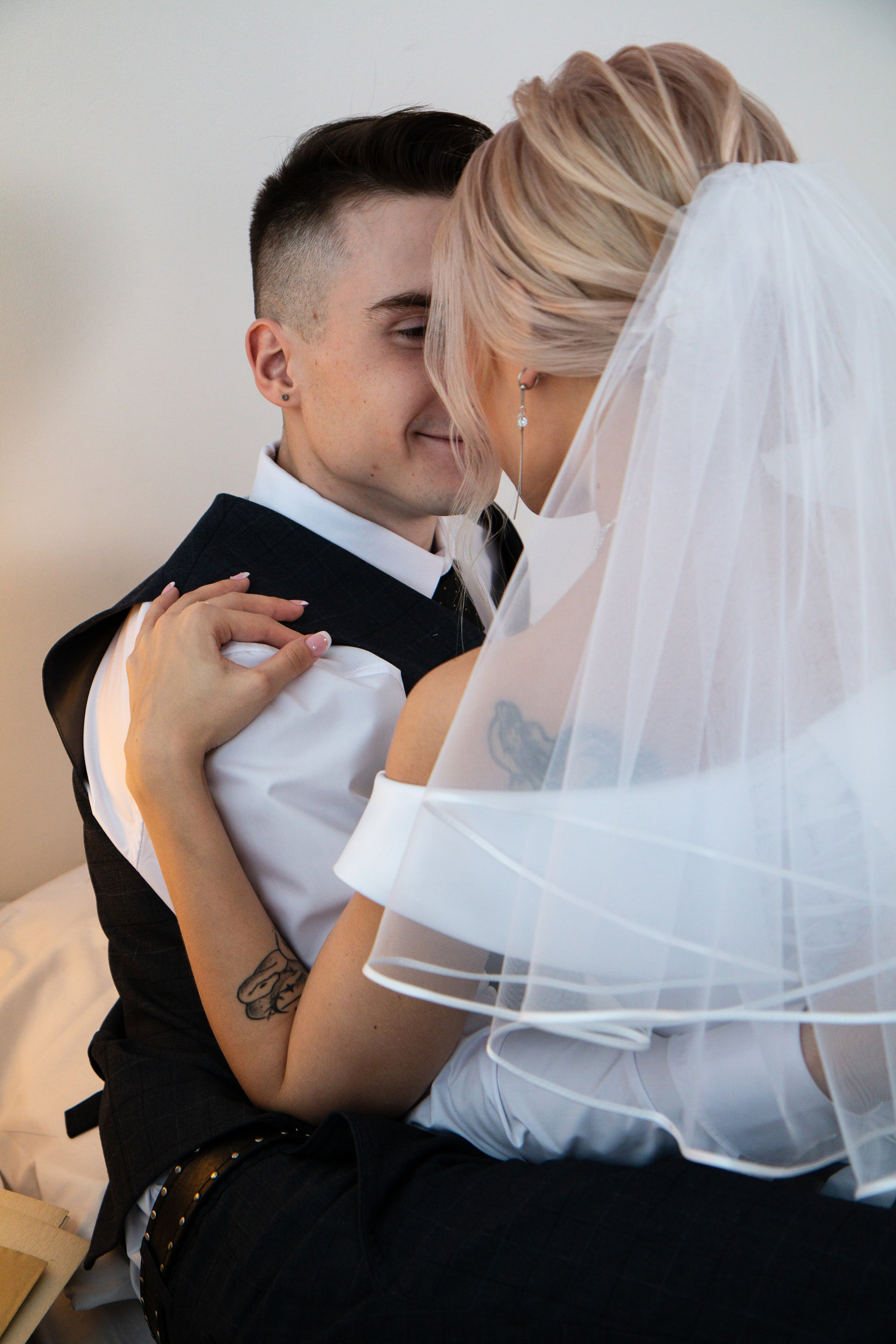 Свадебная фотосессия в Шелехове. Фотограф в Шелехове, лучшие выпускные альбомы в Шелехове