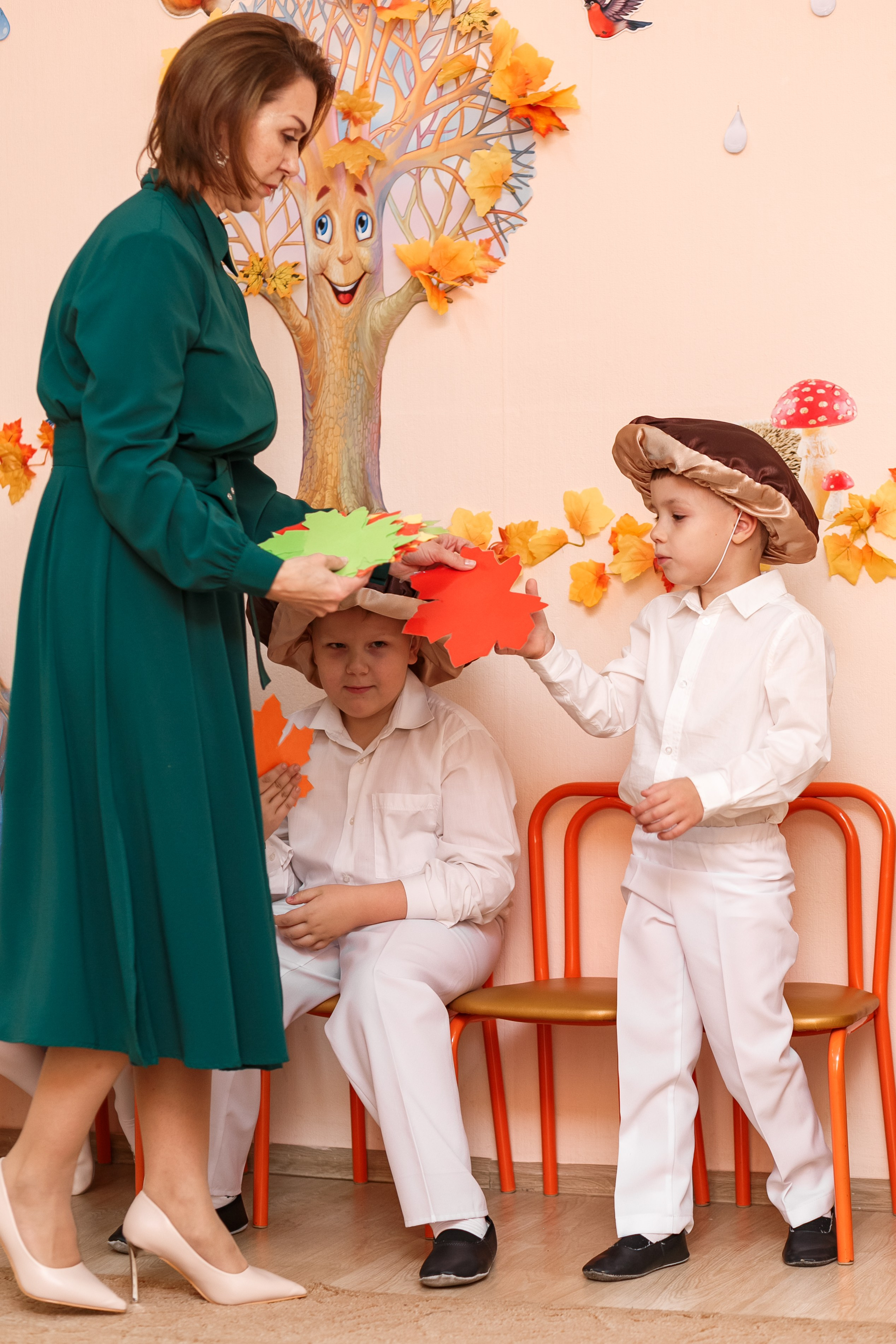 Детский сад \ осенний утренник. Фотограф в  г. Новосибирск