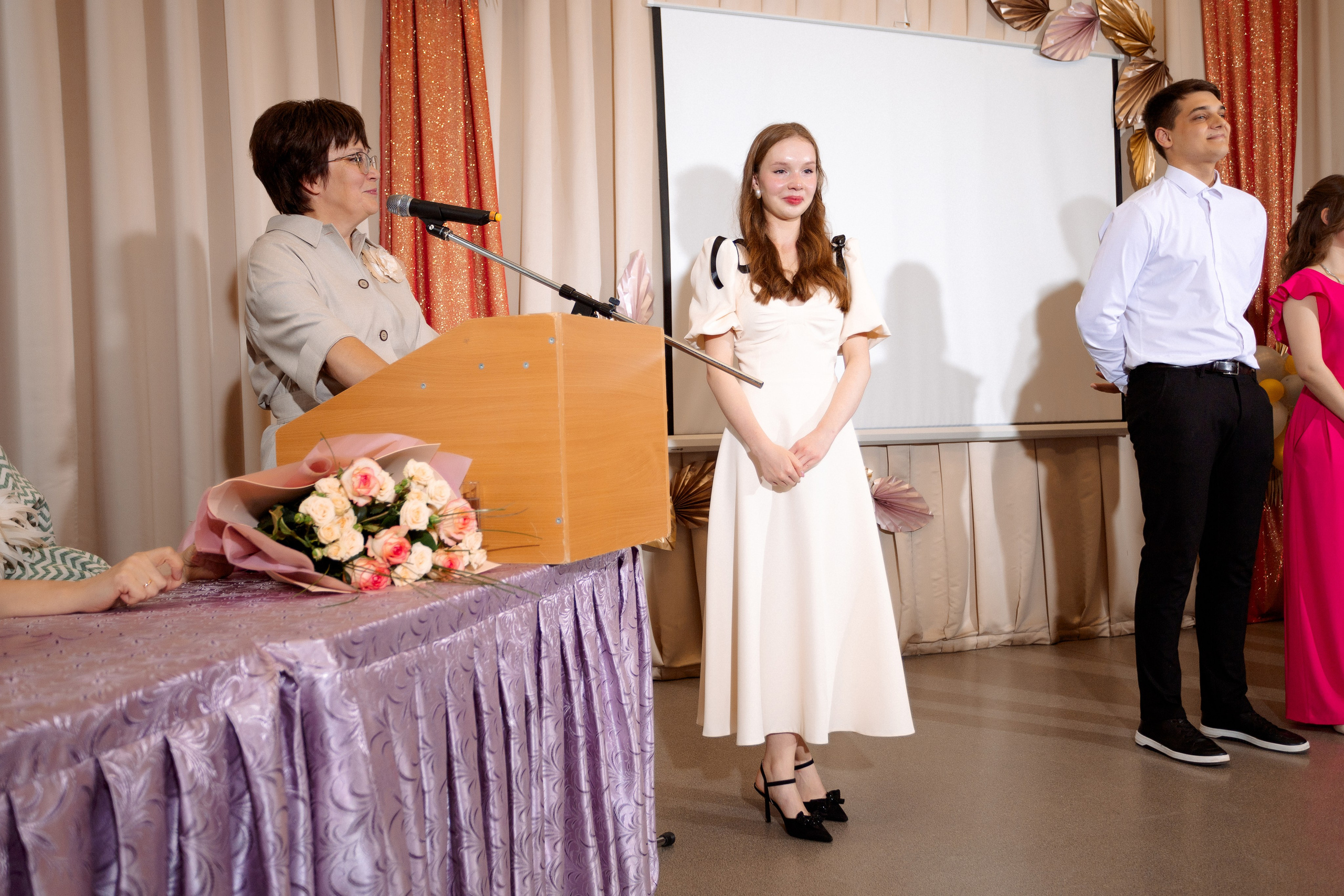 ВРУЧЕНИЕ АТТЕСТАТОВ: Пример. Все фото. Профессиональный фотограф в Ижевске Леша Петров