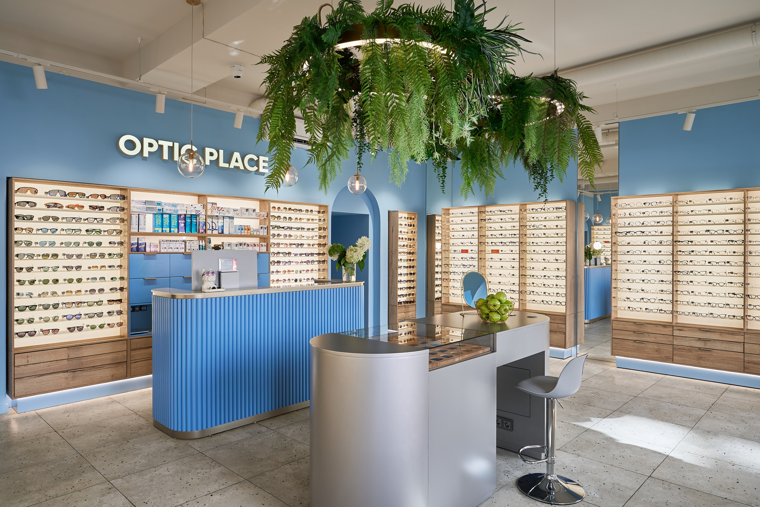 Небесно-голубой и капибара: оптика в Москве (Публикация My Decor). Бояршинов Антон Интерьерный фотограф/видеограф Москва