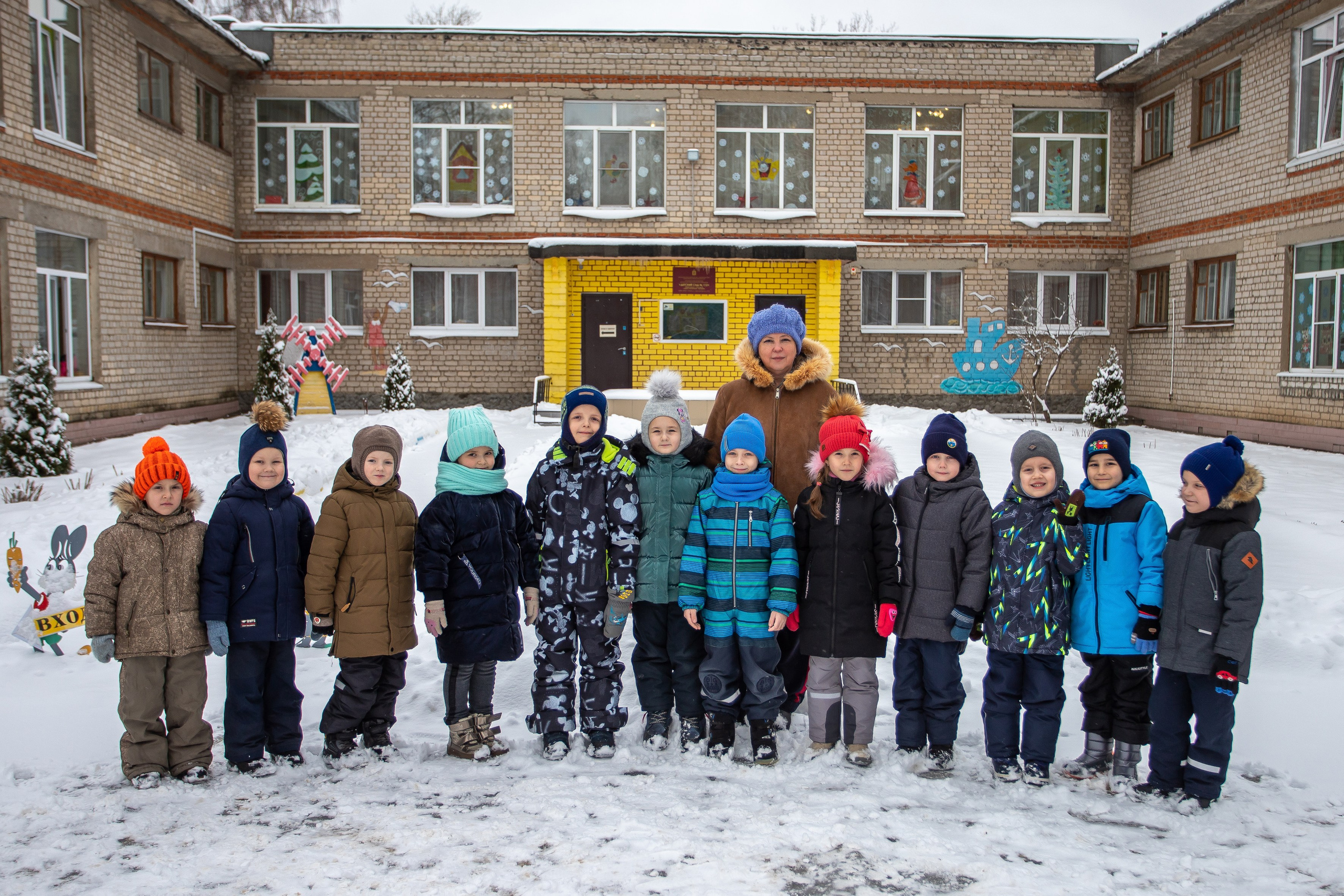 Сюжетные фотографии. Выпускные альбомы и фильмы