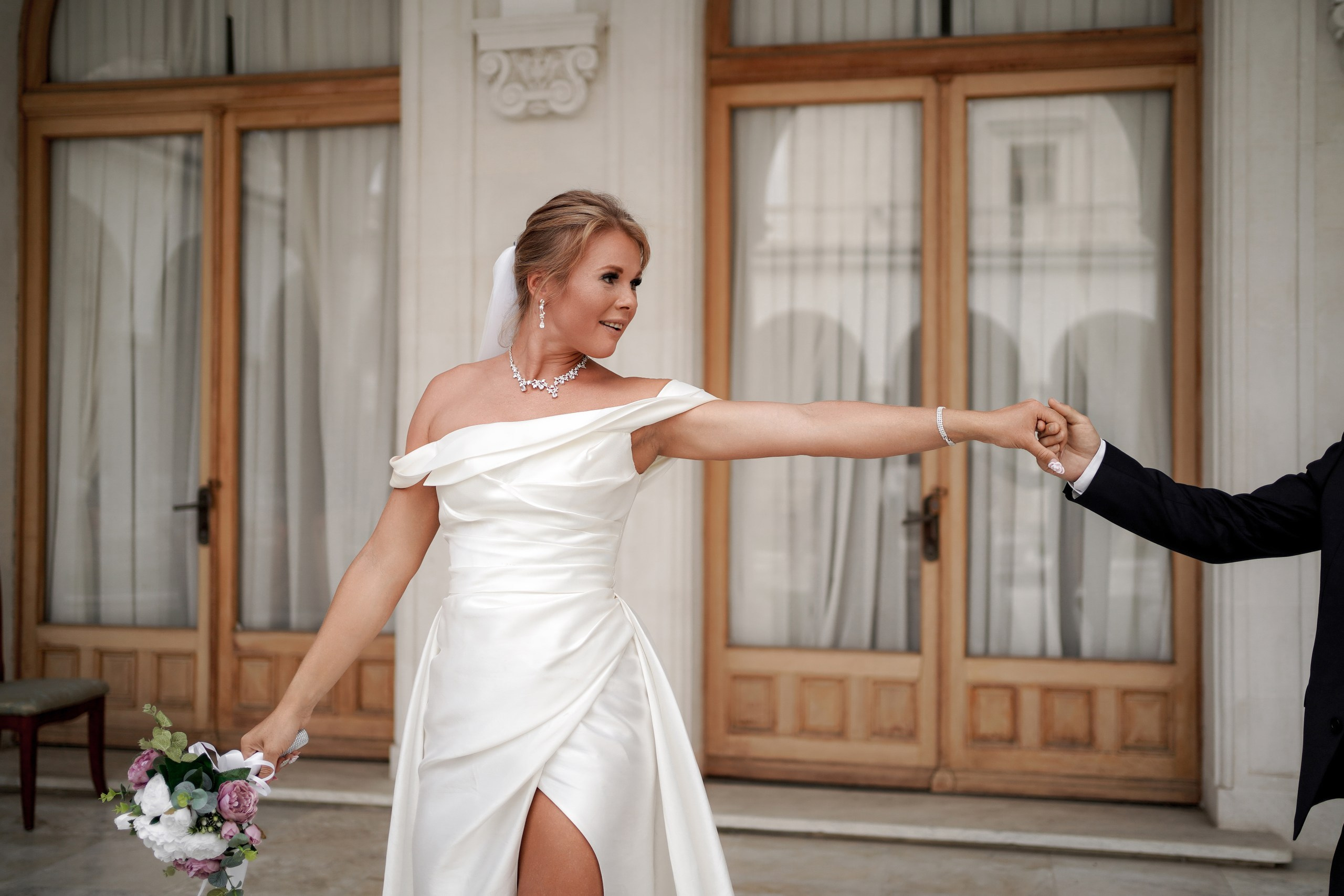 Свадьба в Крыму. Ливадийский дворец. Фотограф из Ростова-на-Дону Алёна Чёботова. Свадебный фотограф в Ростове-на-Дону. Таинство Крещения и Венчания, семейные фотосессии. Алёна Чёботова