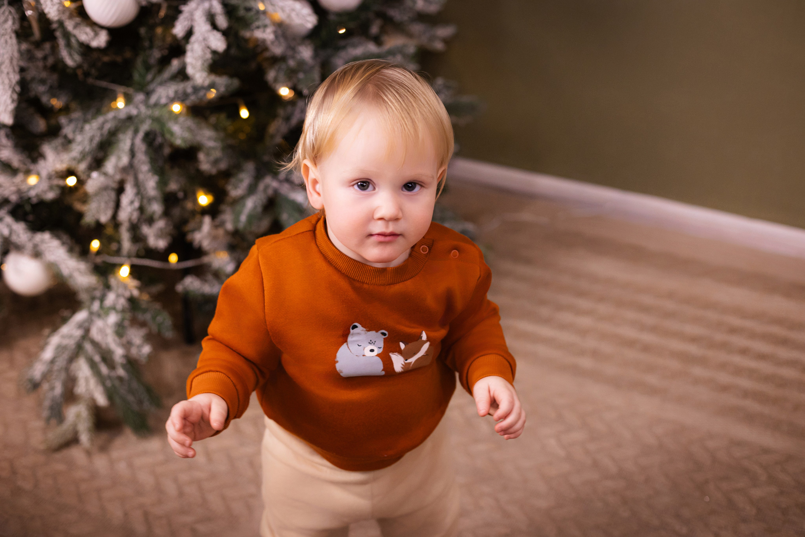 Ольга, Павел и Рома с бабушками. Фотограф ВИКА МЕДУЗА