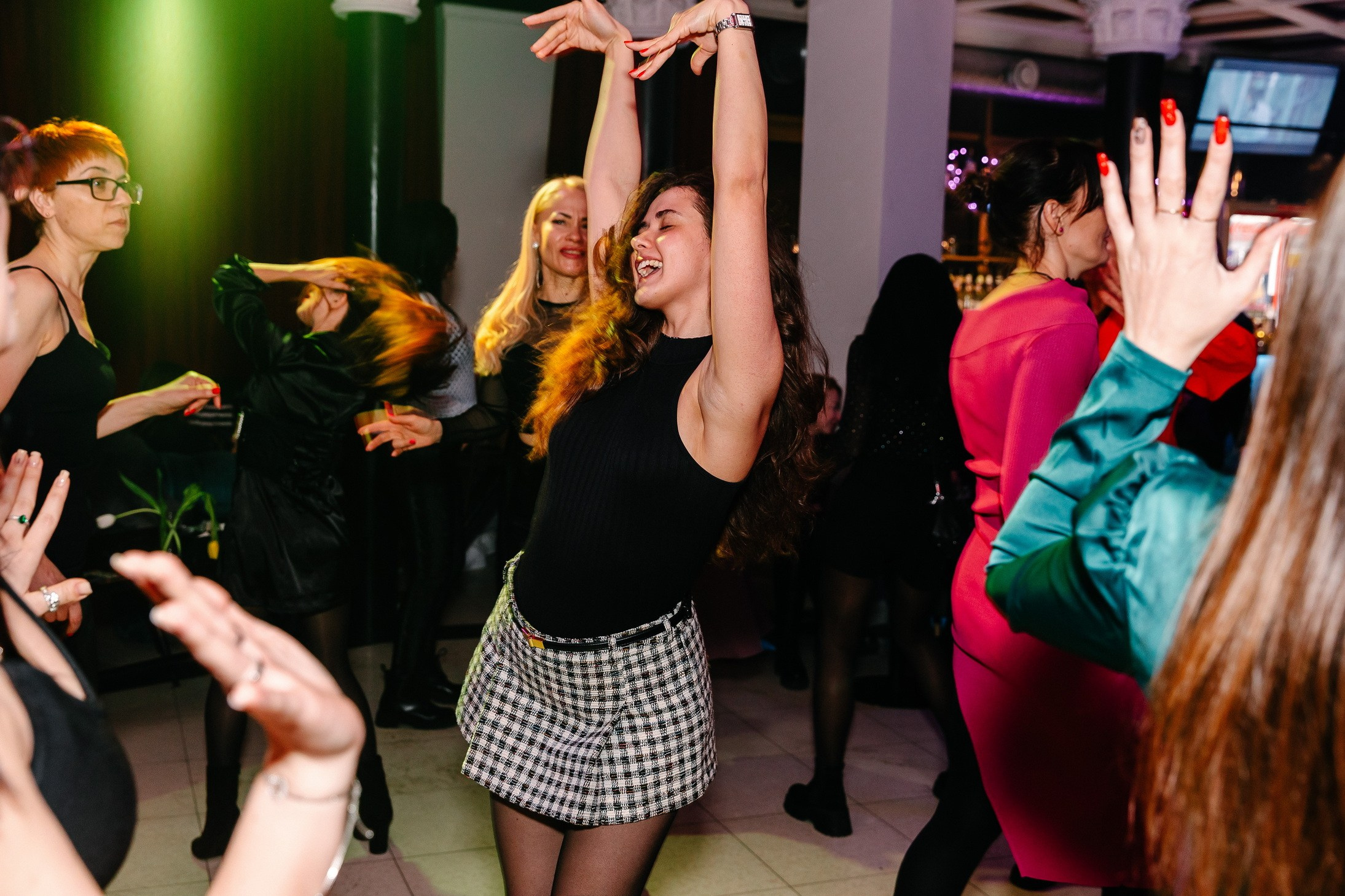 8 марта в лаунж-баре Major 2024. Свадебный, семейный и детский фотограф в Калининграде Елена Кравцова