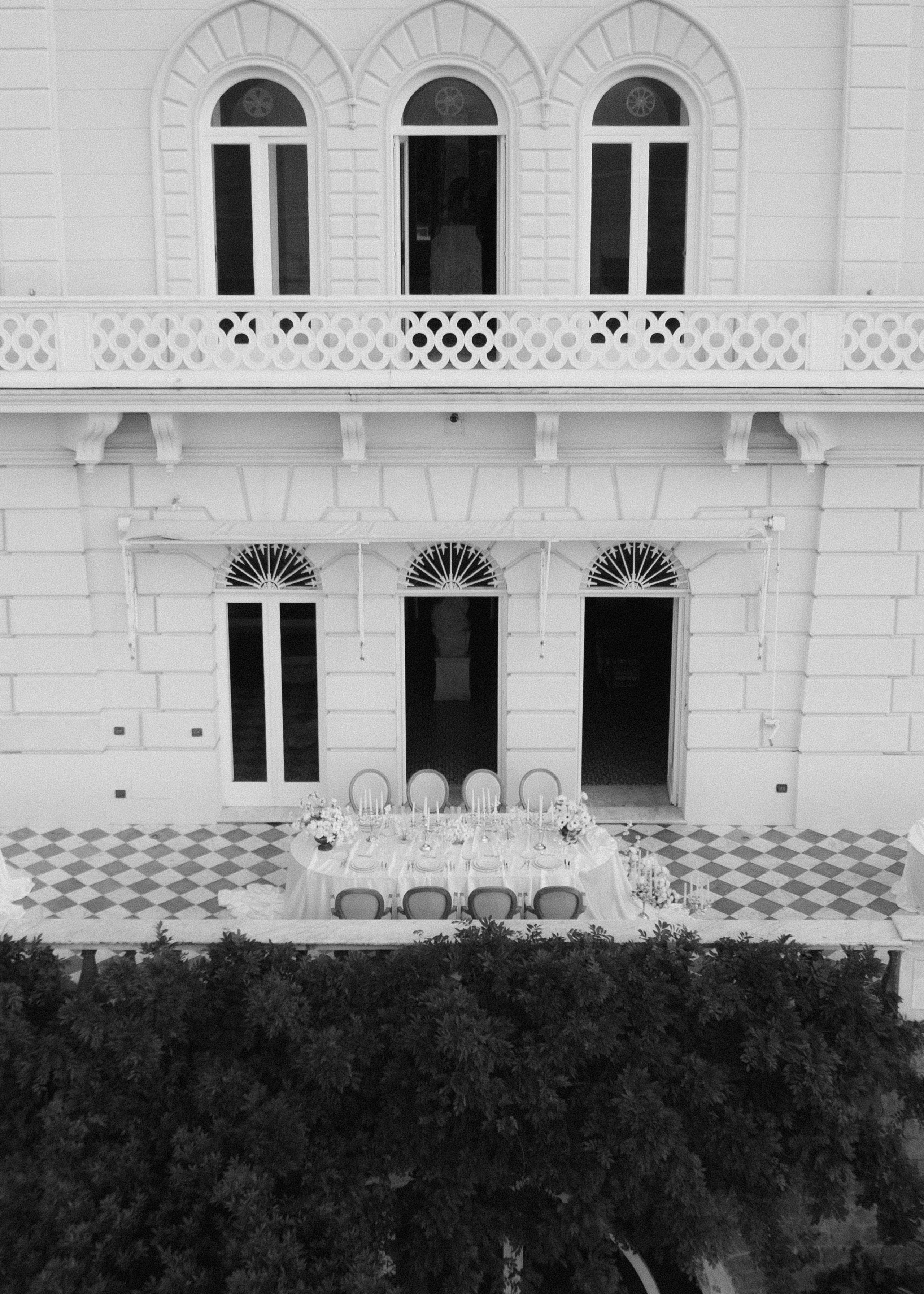 Sorrento, Villa Aster. Galina and Nikita Bykovets, a wedding photographer and videographer duo in Germany