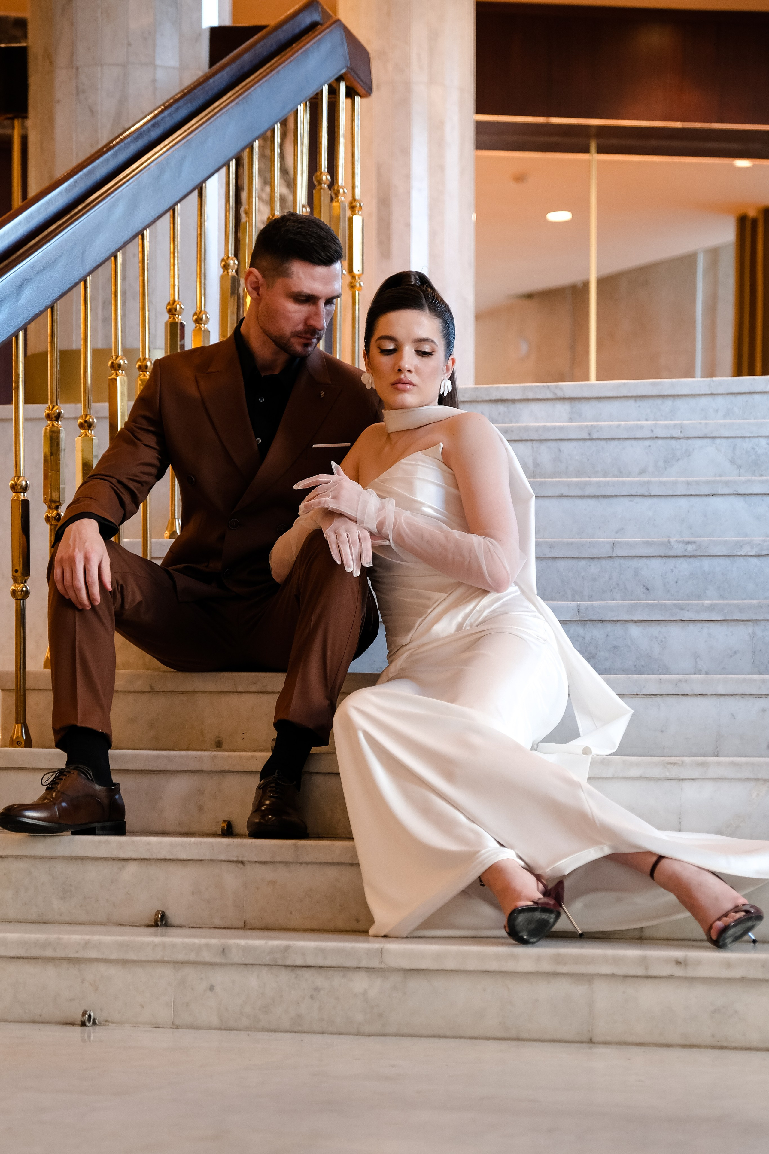 Свадебная фотосессия в театре драмы имени Наума Орлова. Свадебный фотограф в Челябинске Сырчикова Наталья